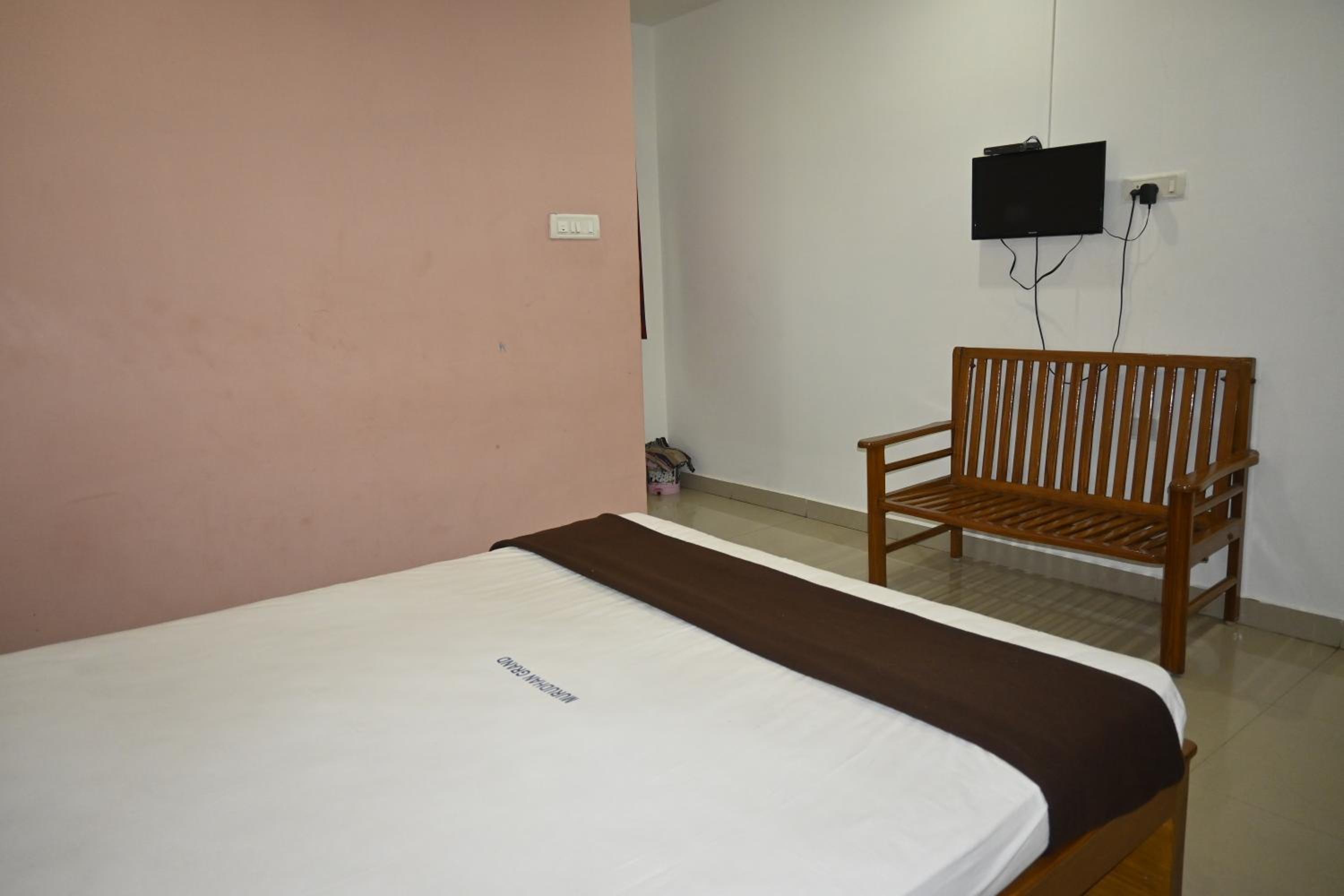 Double Room - Photo 2