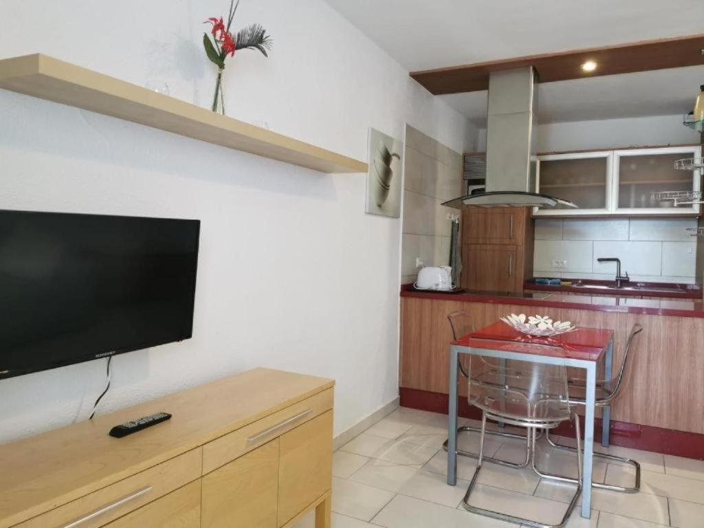 Two-Bedroom Deluxe Apartment