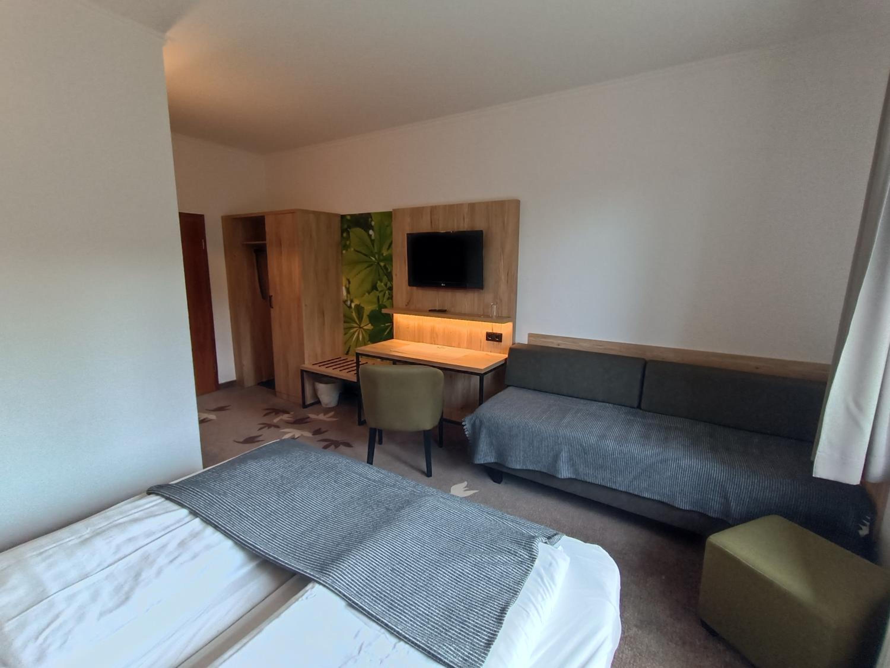 Basic Triple Room - Photo 2