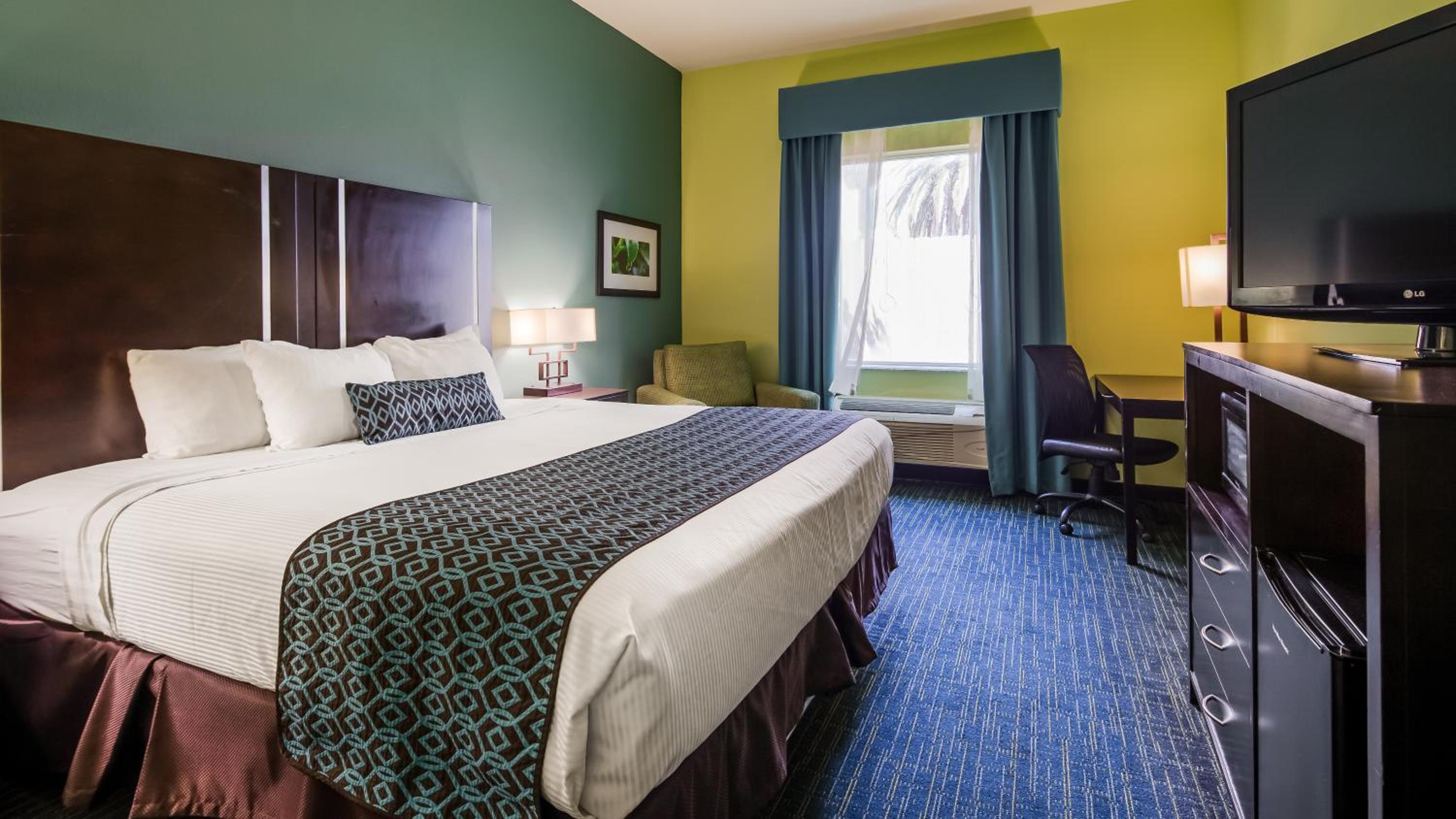 Best Western Plus Carrizo Springs Inn & Suites, Photo 5