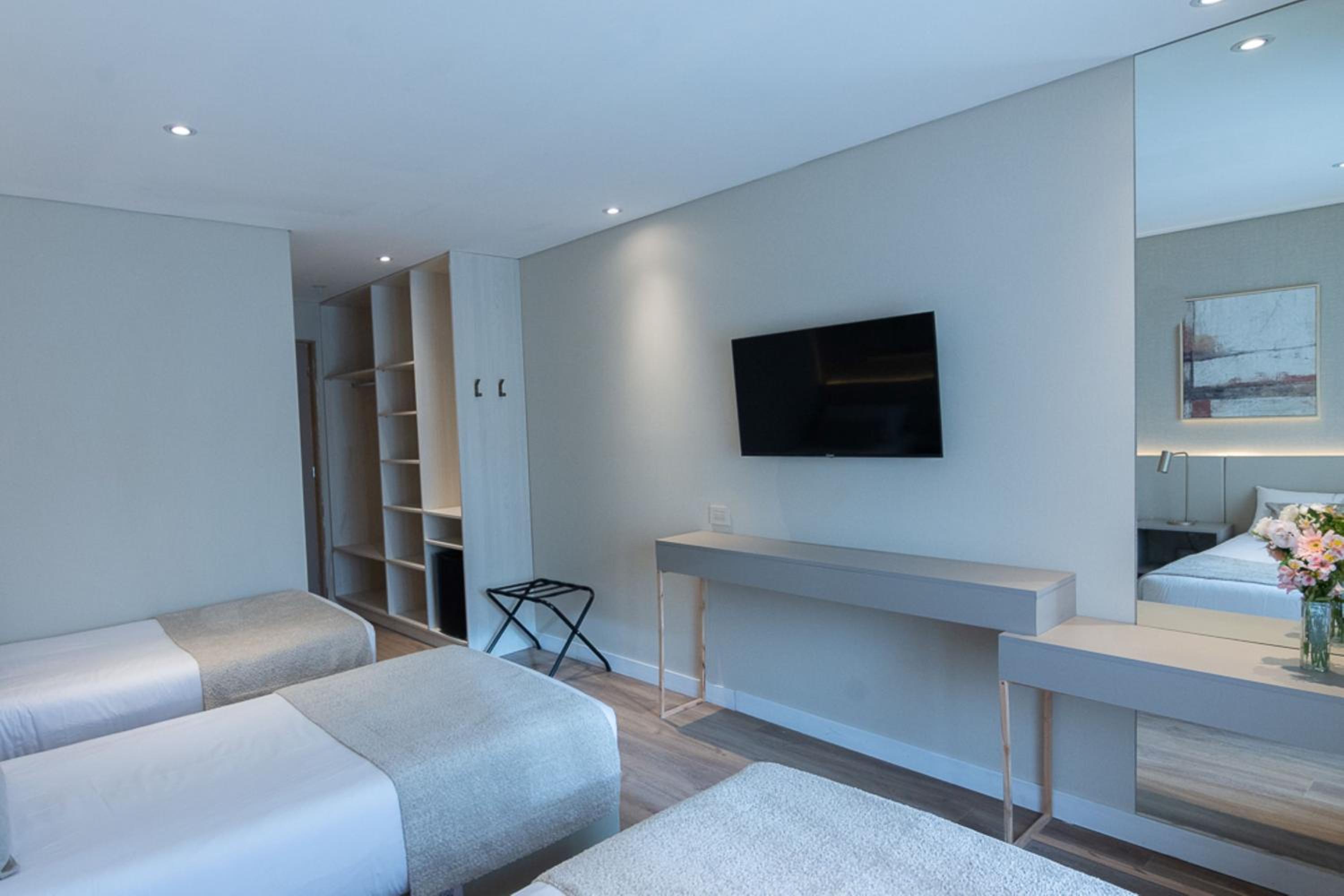 Superior Triple Room photo 3
