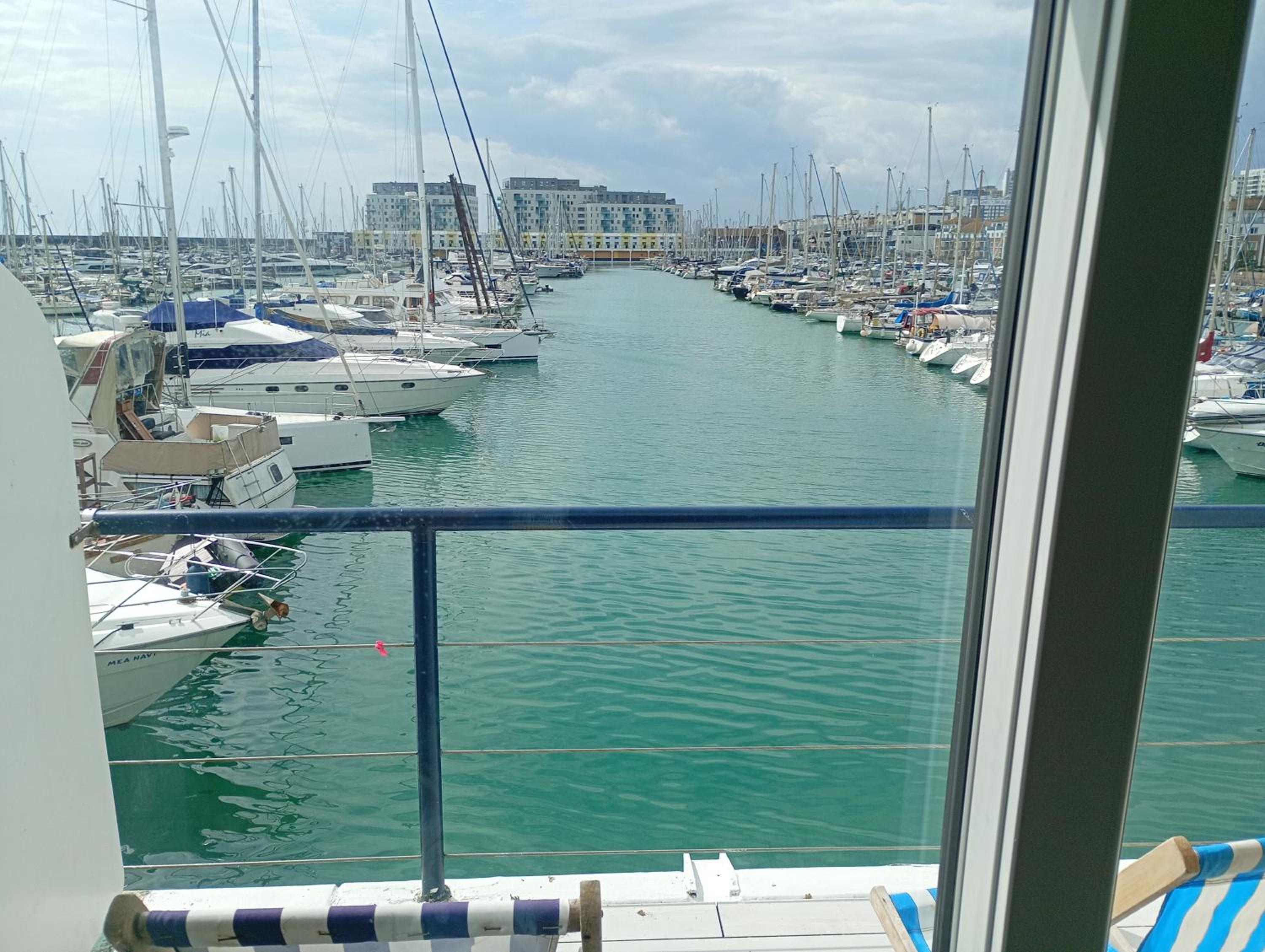 Bungalow - Water Front  photo 1