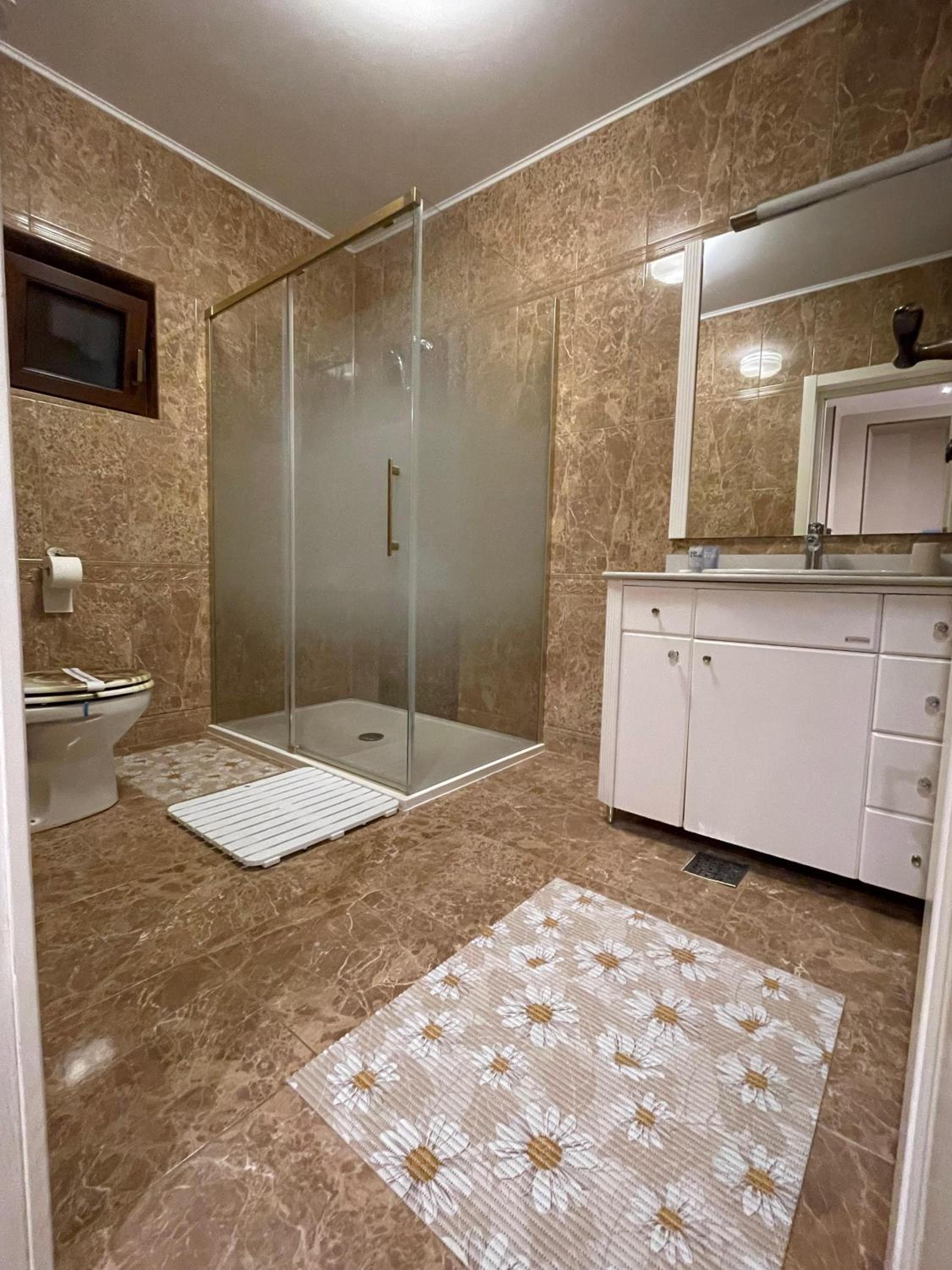 Deluxe Apartment photo 3