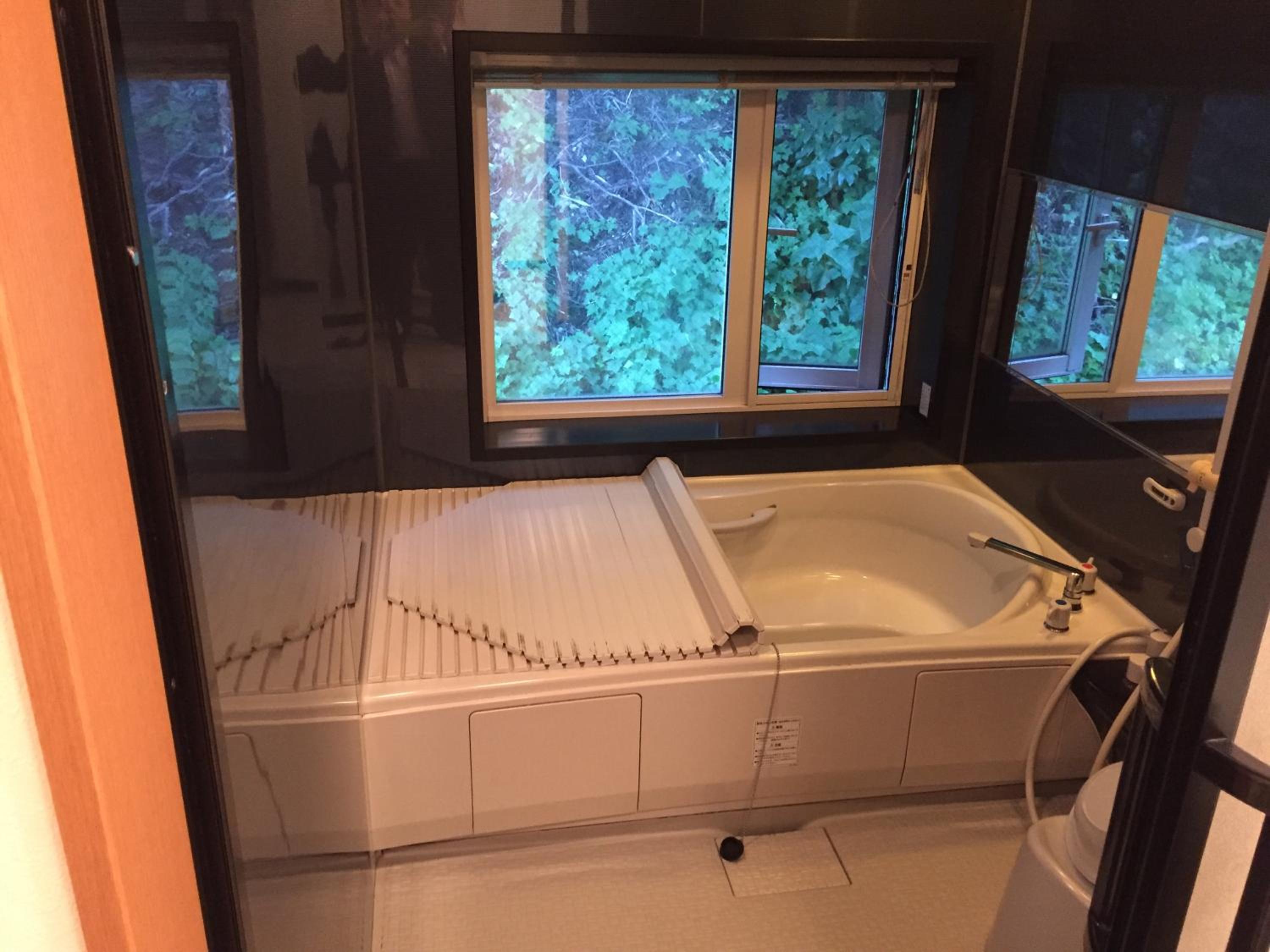 Room Selected at Check-In with Shared Bathroom photo 2