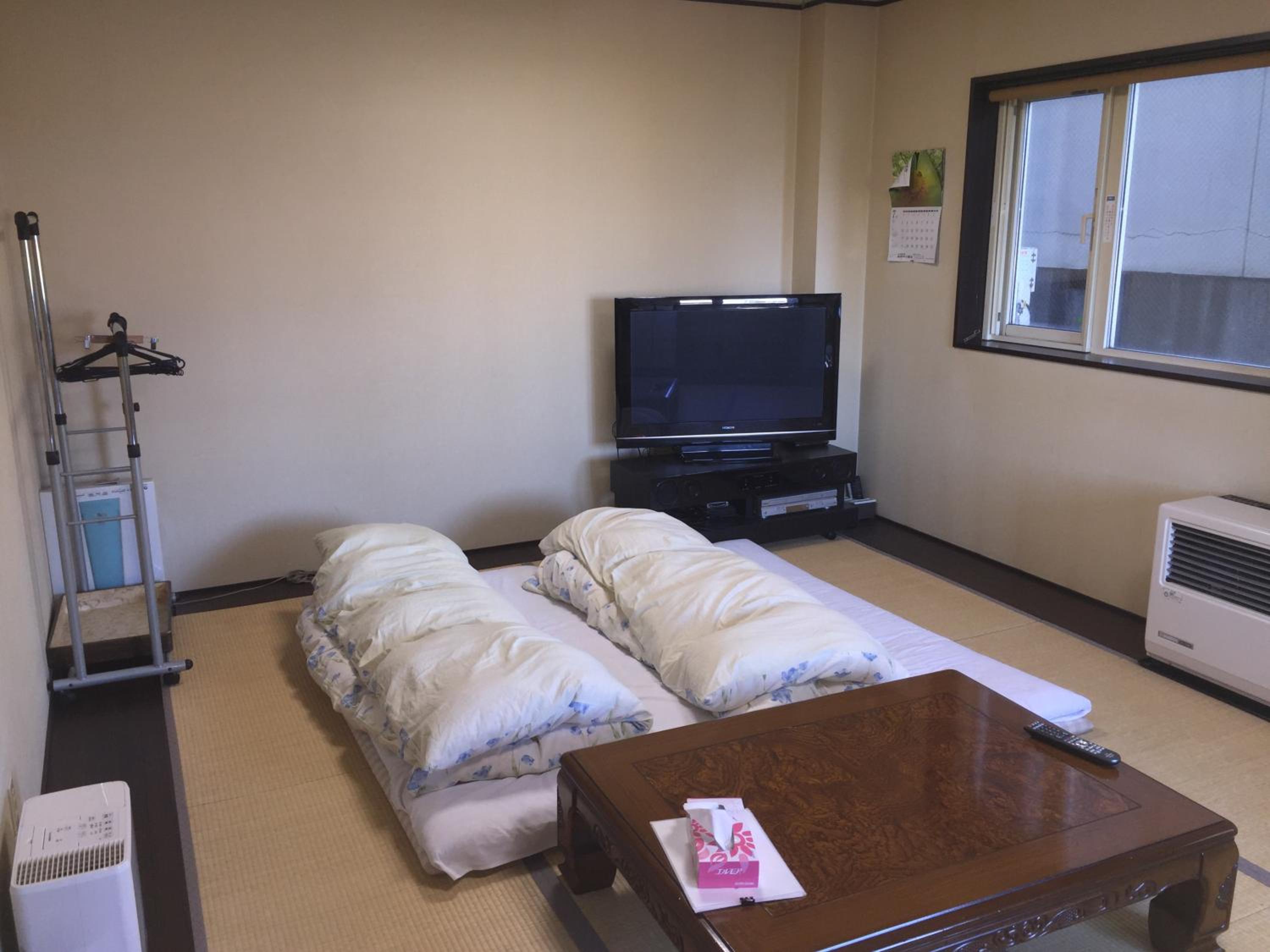 Japanese-Style Room with Private Bathroom photo 1
