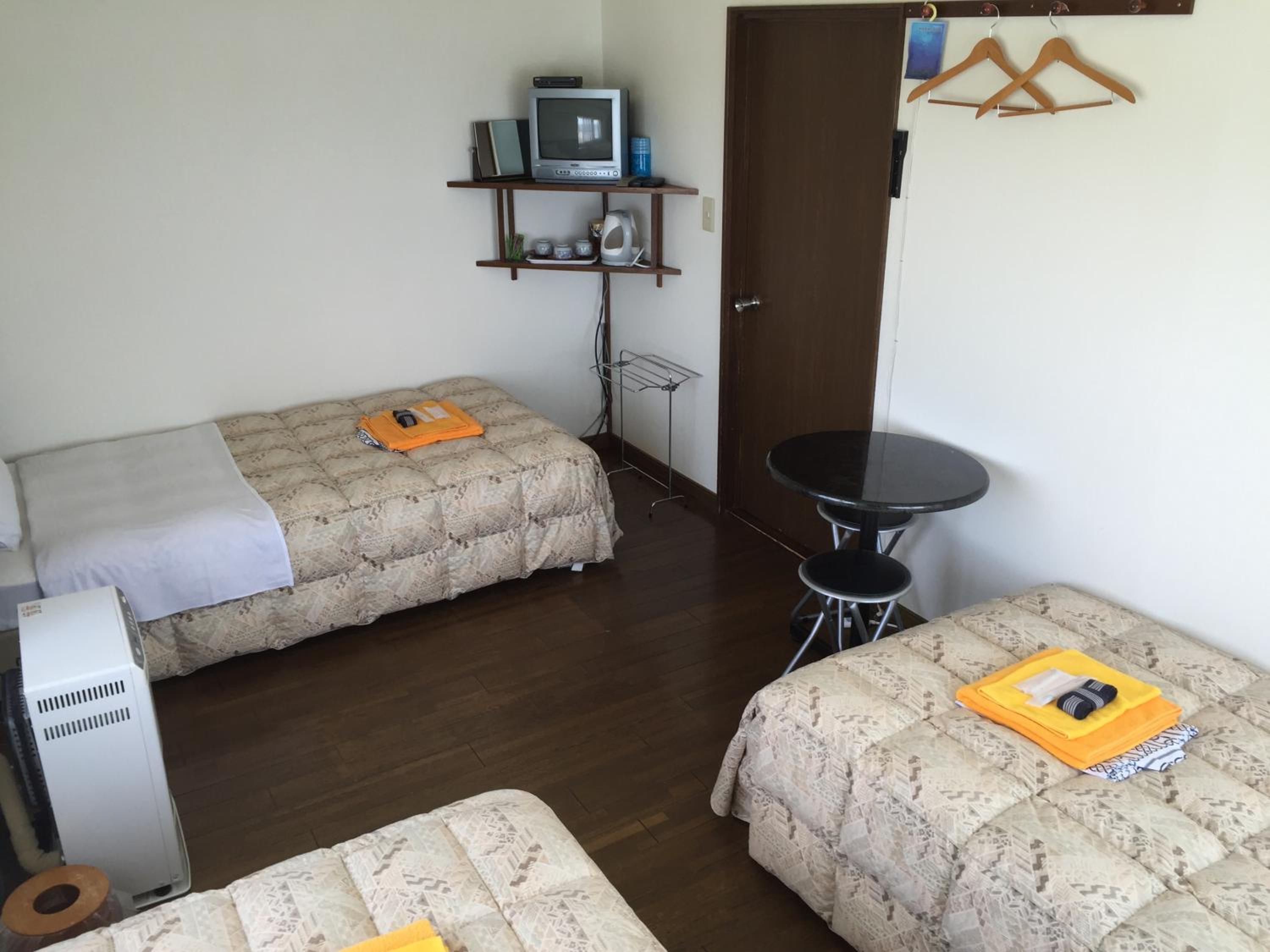 Triple Room with Shared Bathroom photo 1