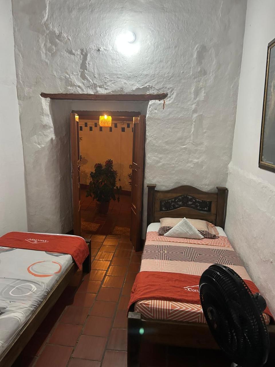 Standard Twin Room photo 3