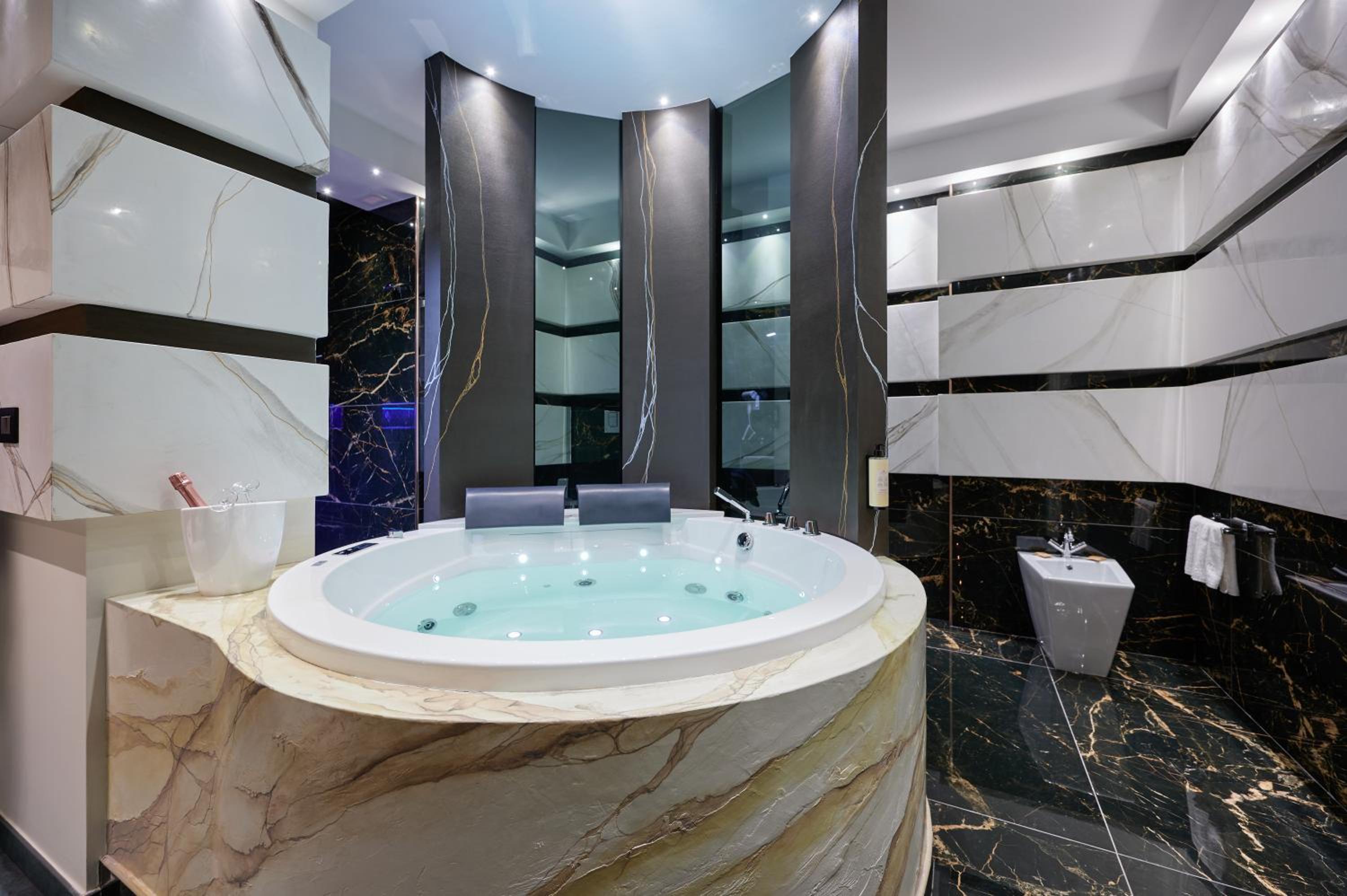 Double Room with Spa Bath