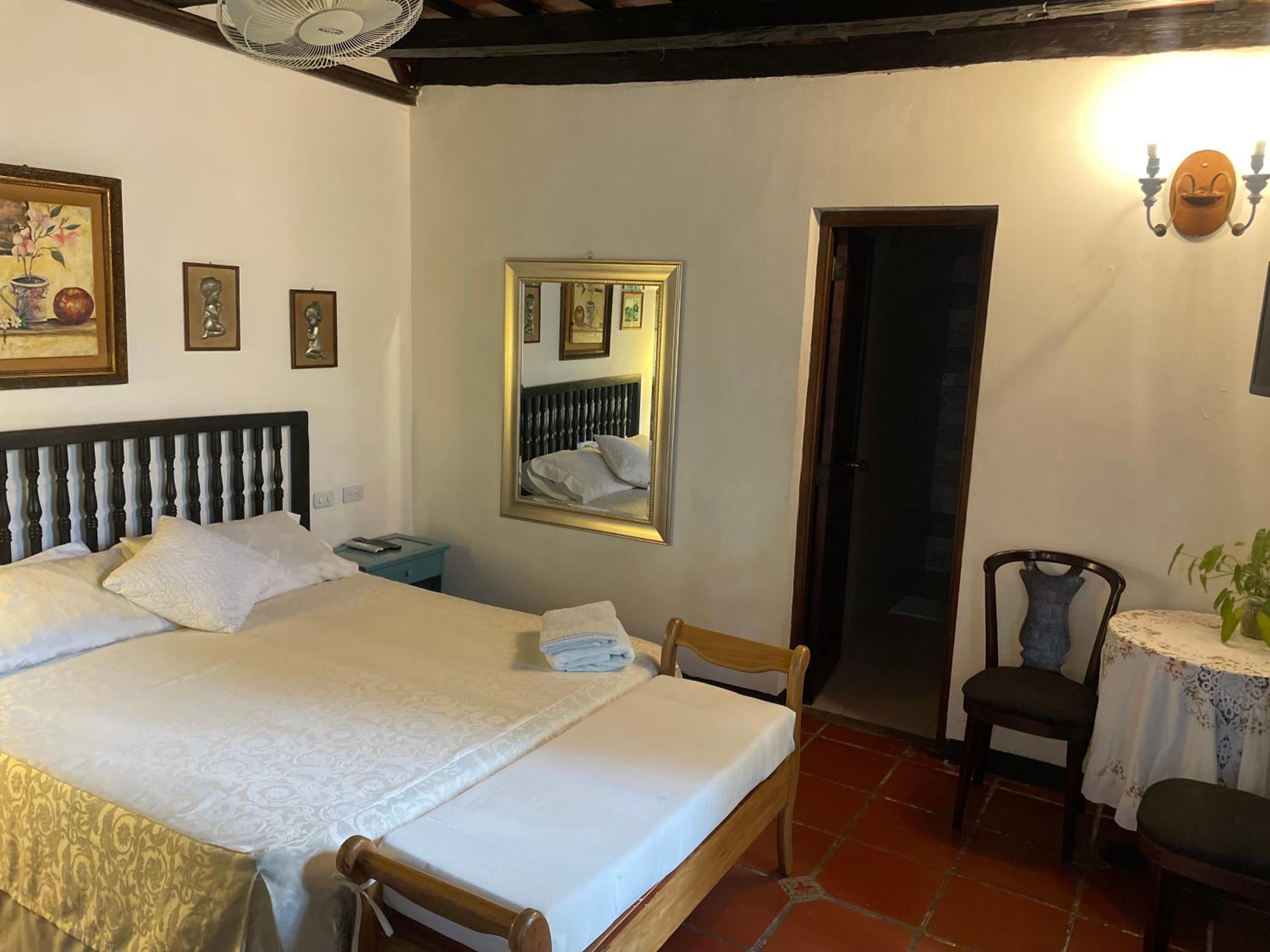 Small Single Room photo 1