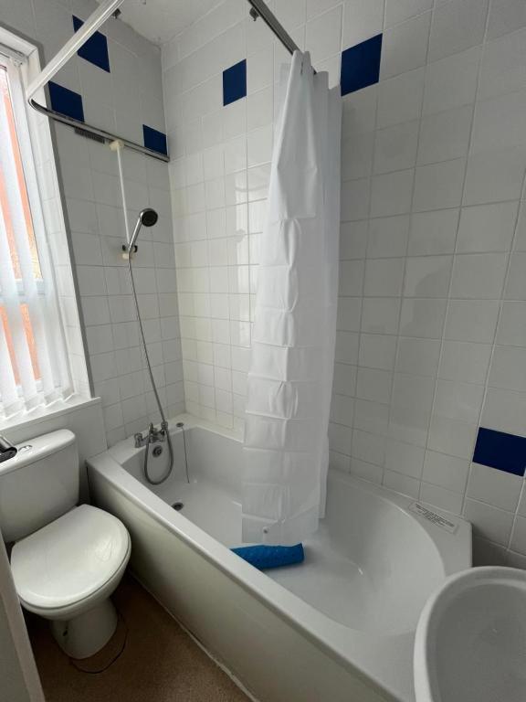 Single Room with Private Bathroom