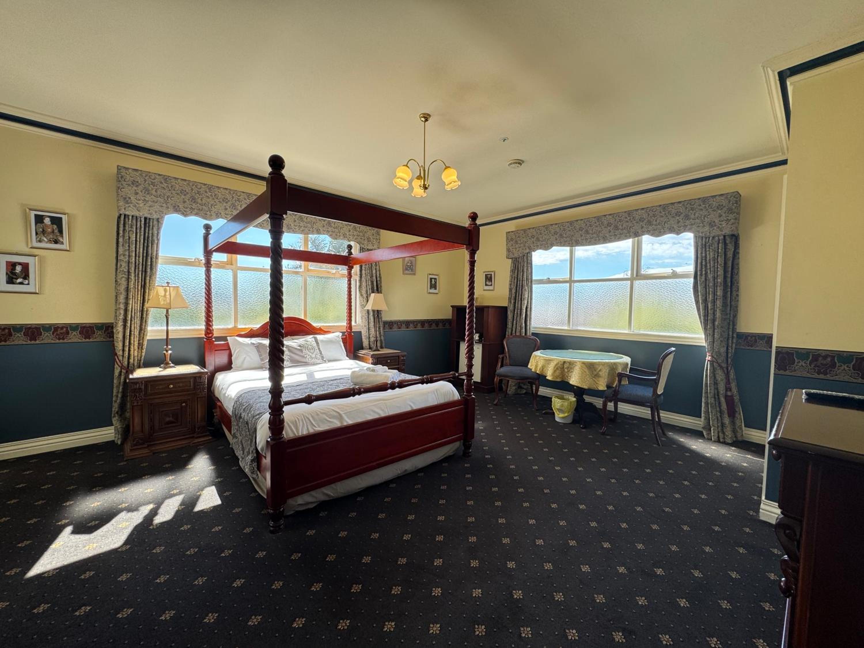 Deluxe Double Room with Balcony - Photo 1