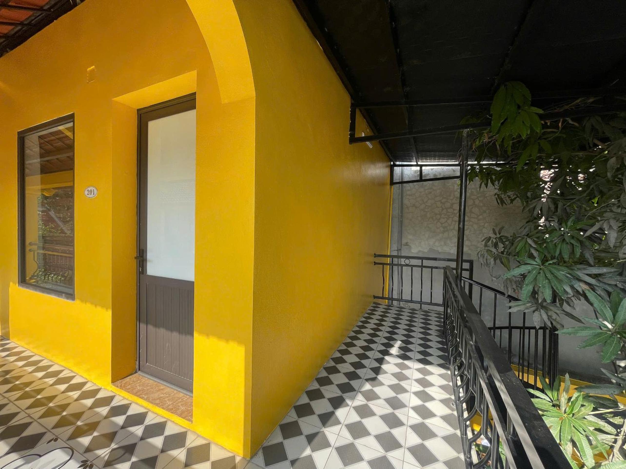 King Room with Balcony photo 1