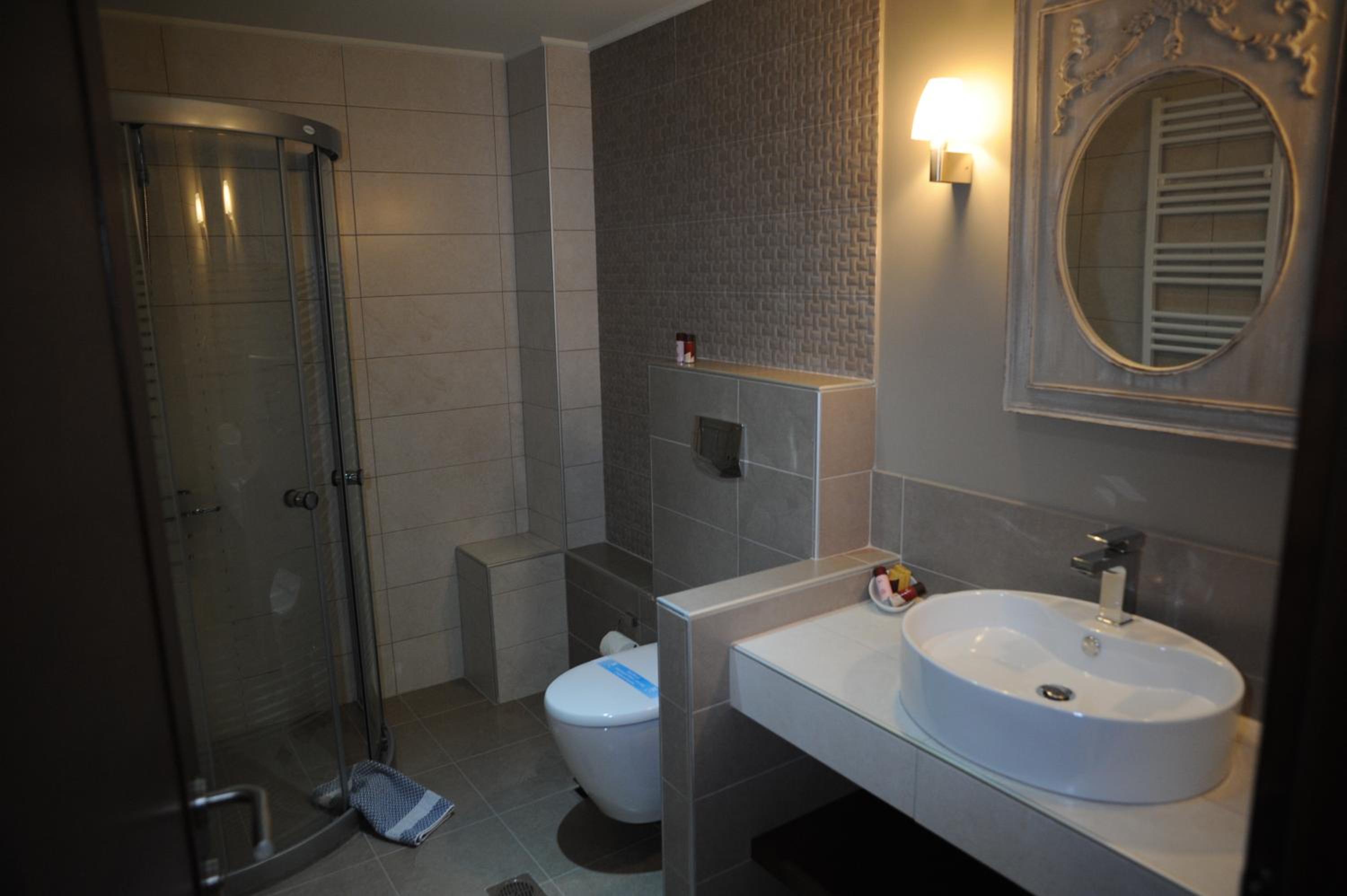 Budget Double Room photo 2