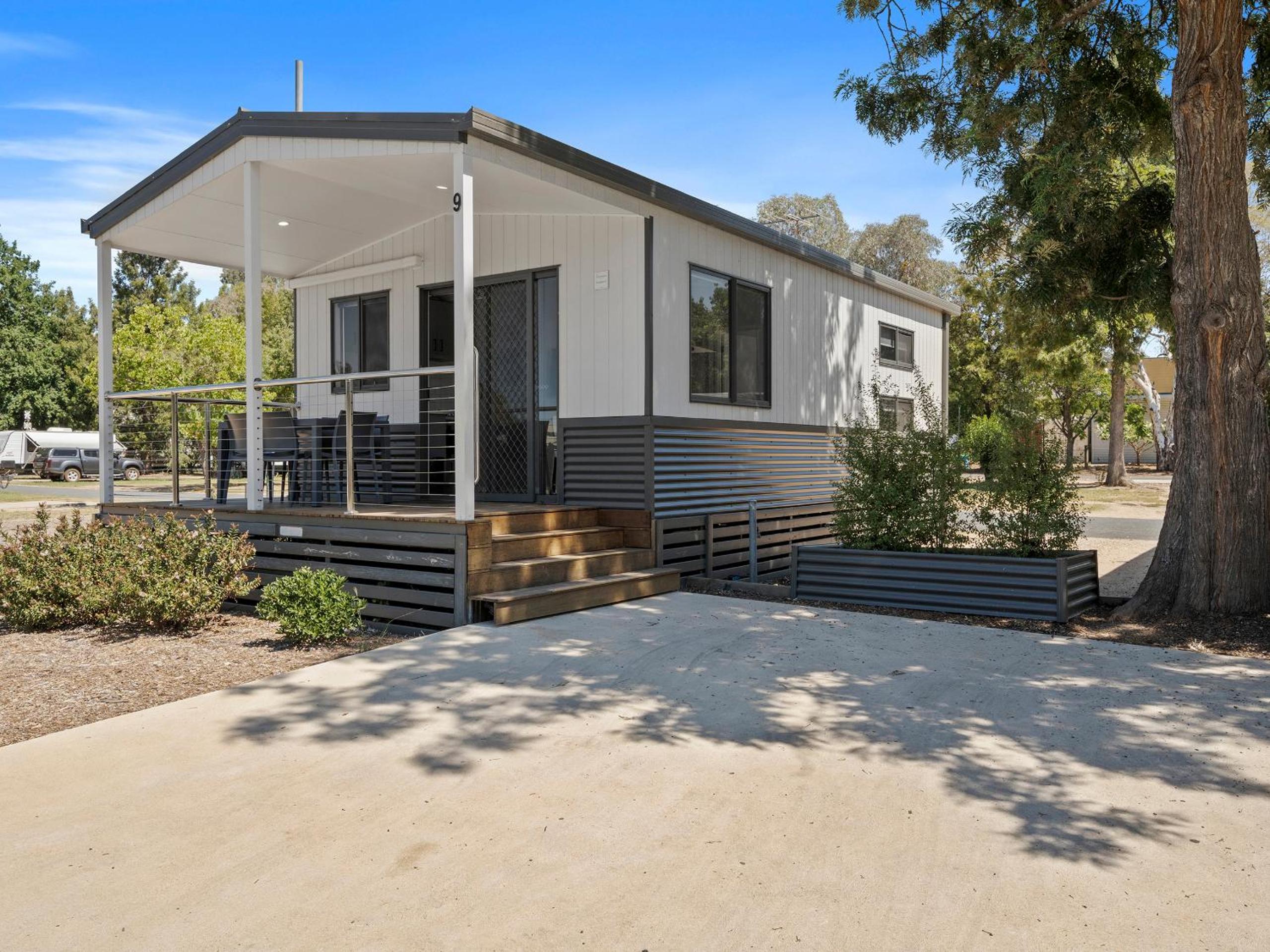 Deluxe Two-Bedroom Villa - Not Pet Friendly photo 3