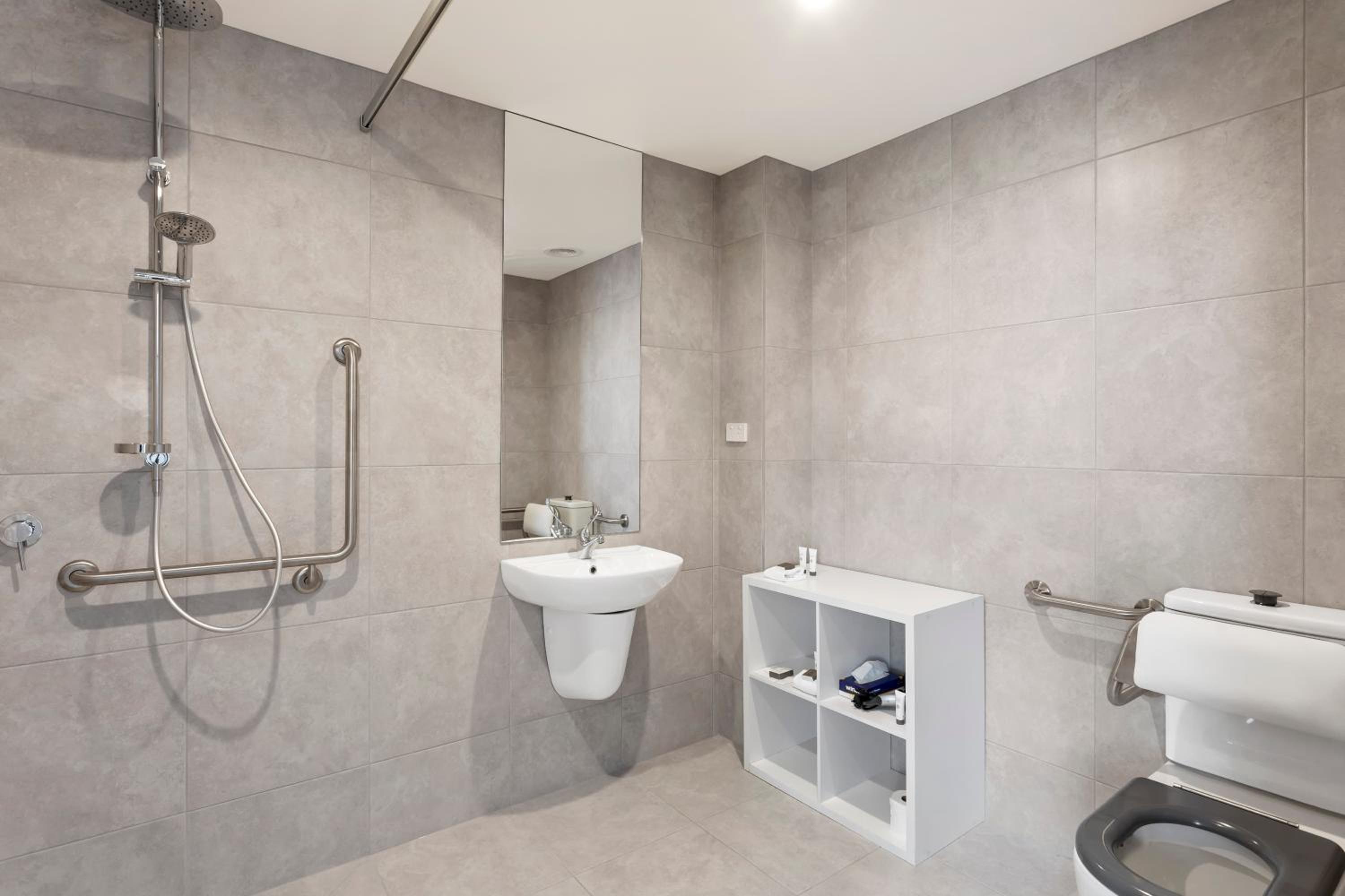 Apartment - Disability Access photo 3