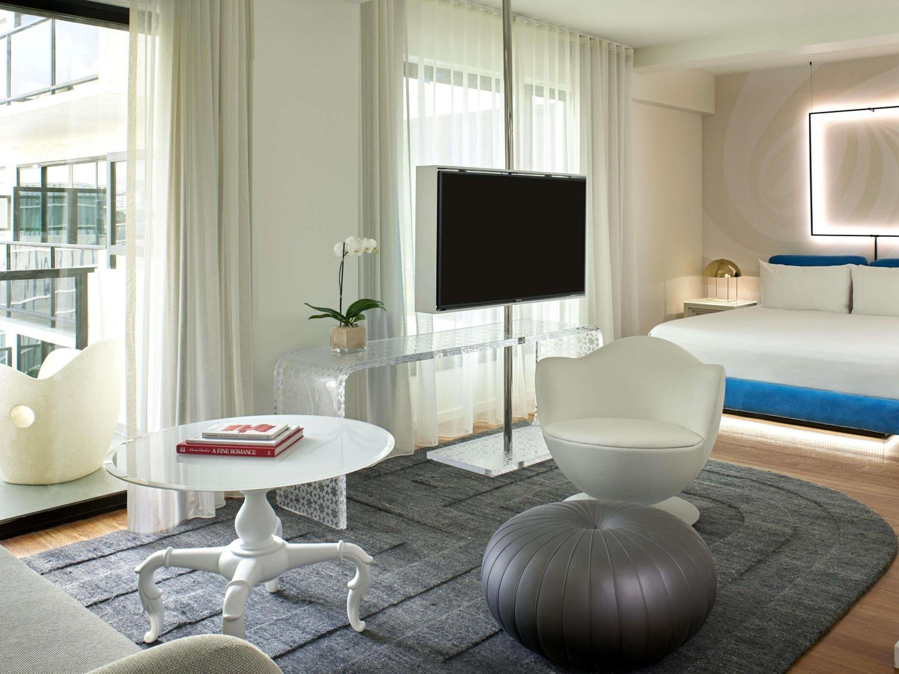 Suite with Balcony - Mobility Accessible