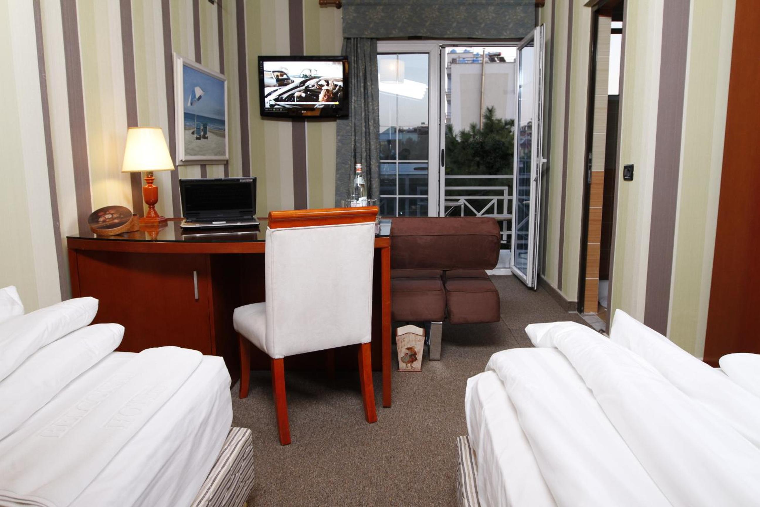 Triple Room photo 3