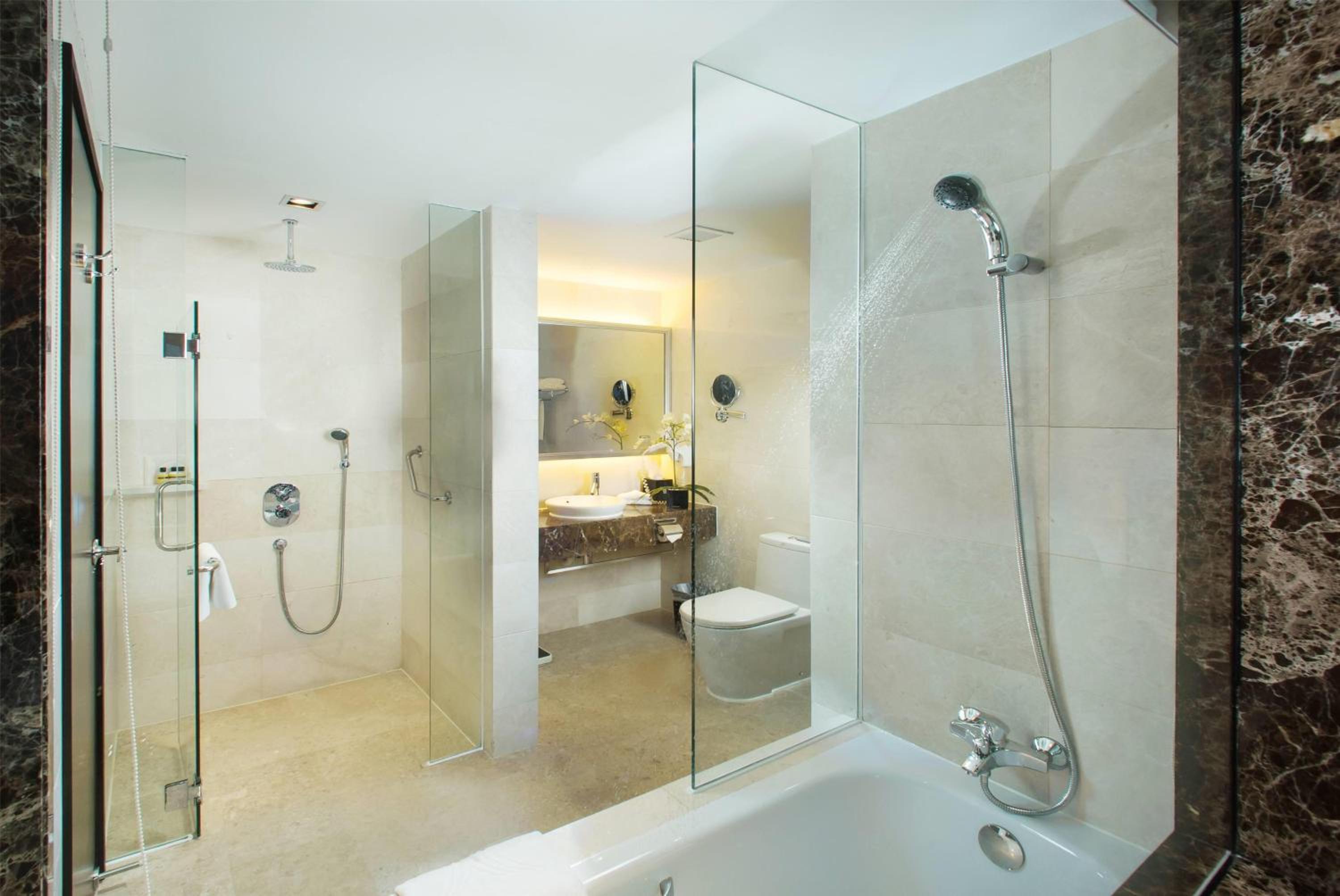 Prestige King Suite with Skyline View