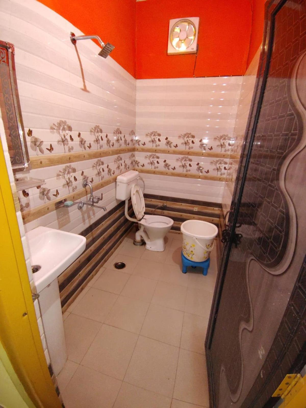 Suite - Photo 2