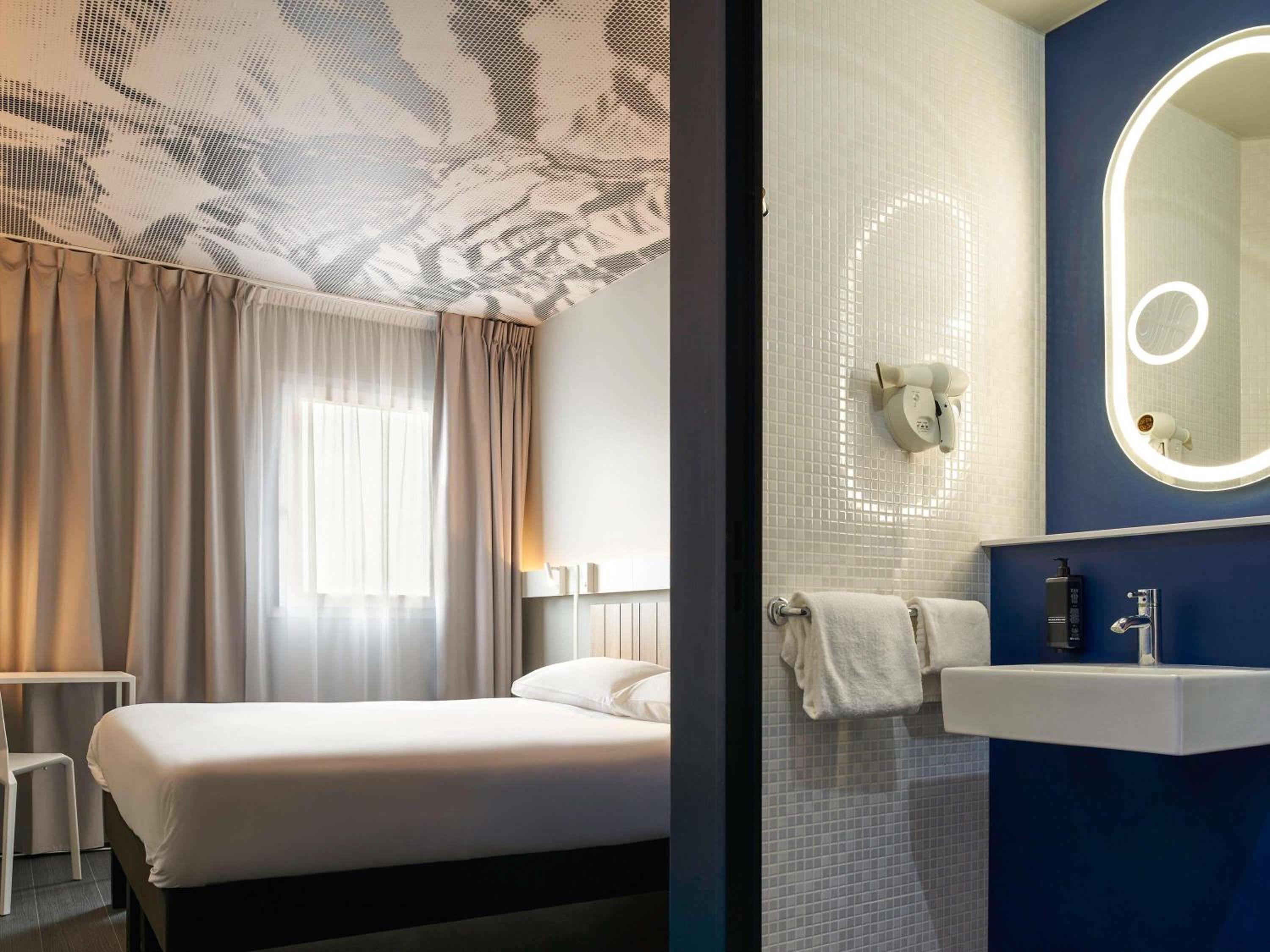 Standard Double Room - Disability Access photo 1