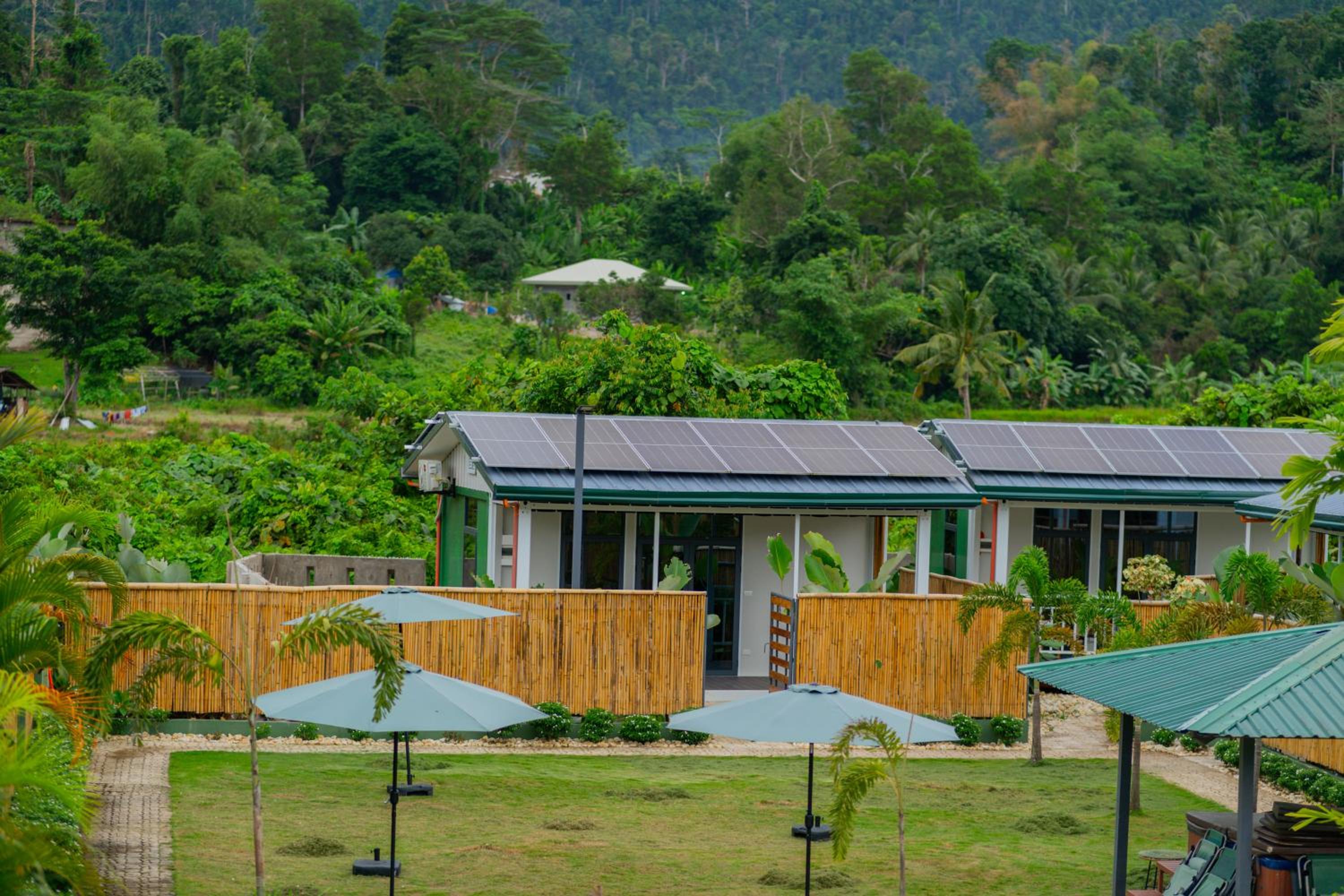 Bungalow - Photo 2