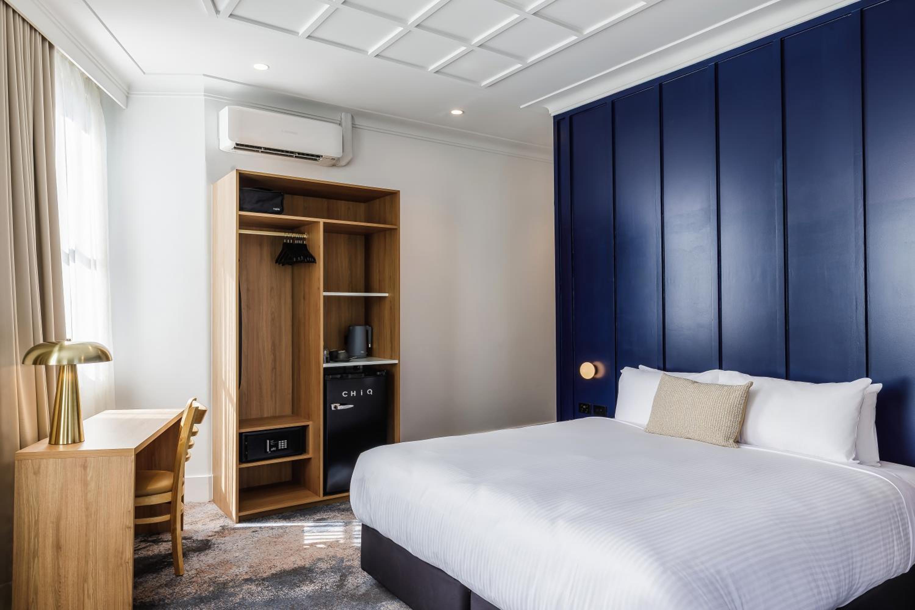 Superior Double or Twin Room photo 3