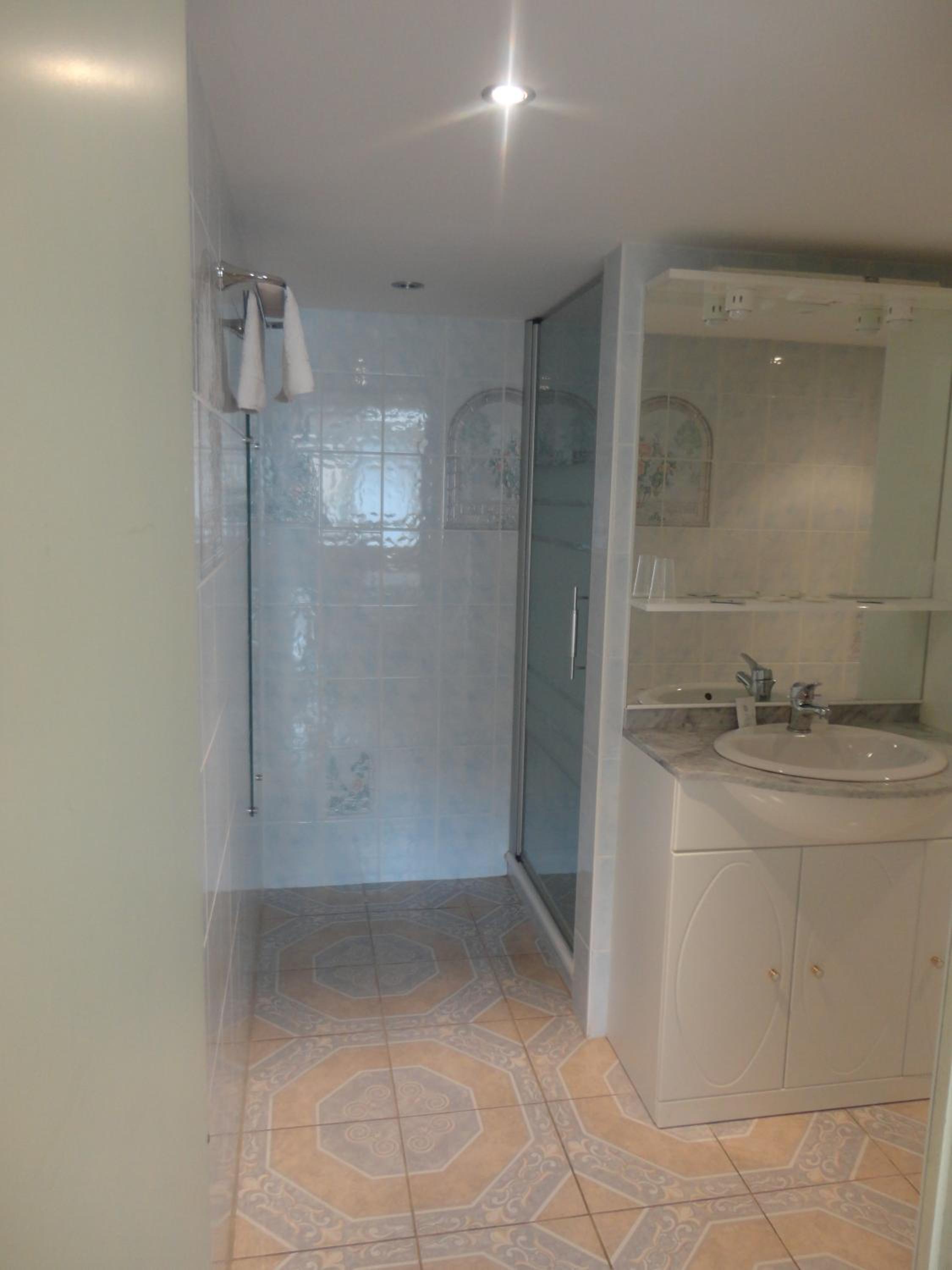 Double Room - Ground Floor photo 2