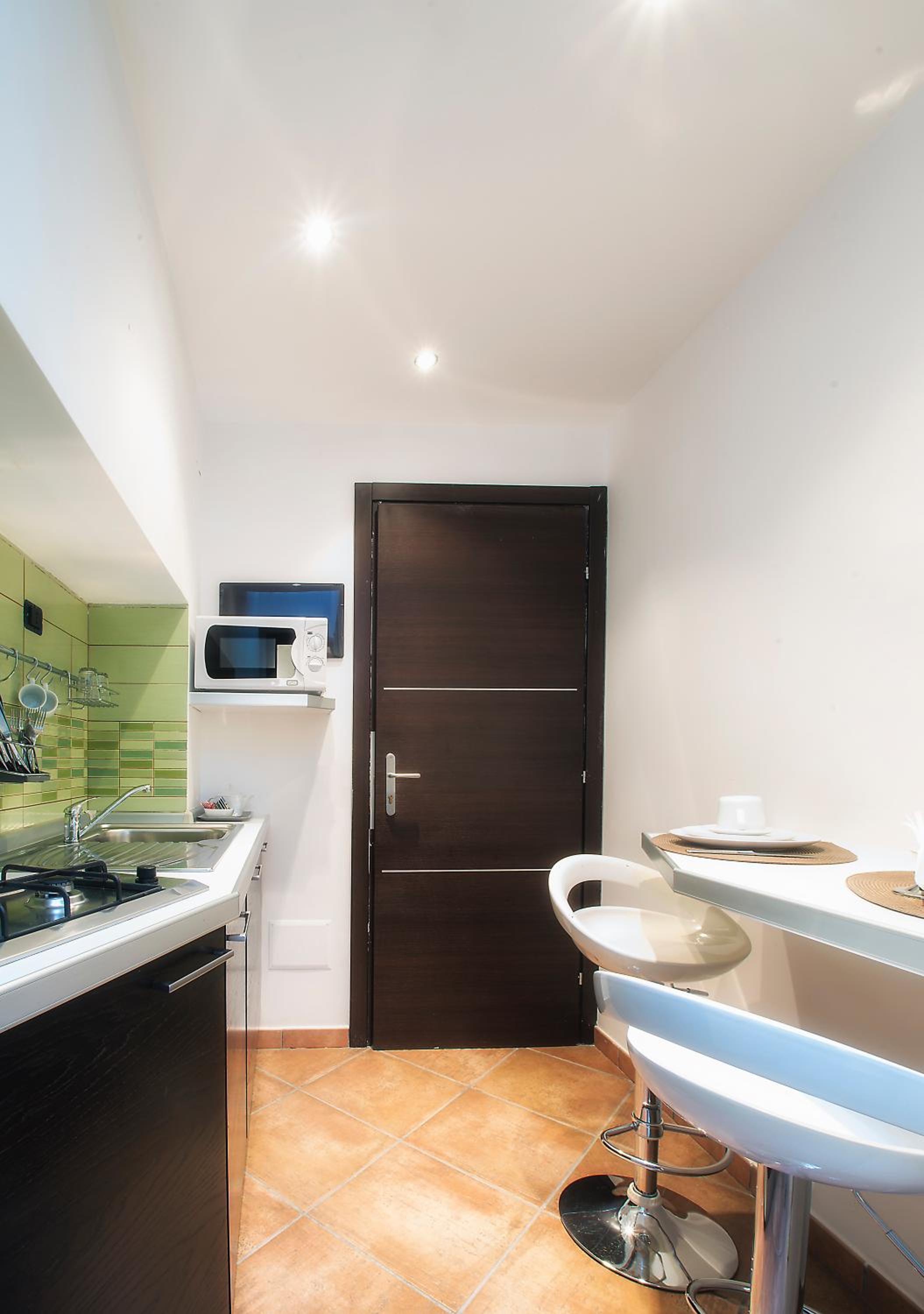 Studio Apartment photo 3