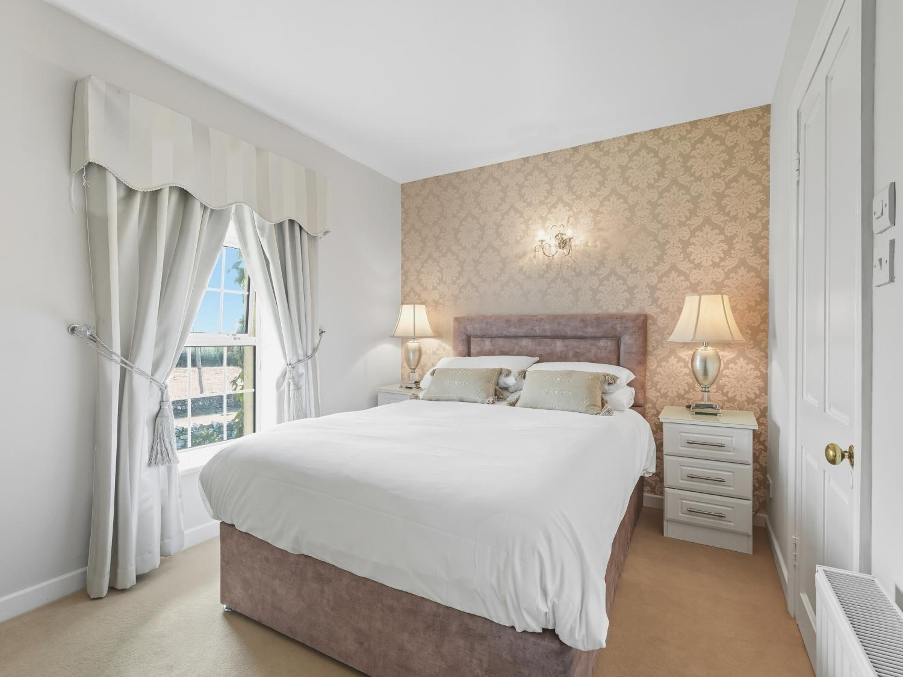 Double Room - Photo 2