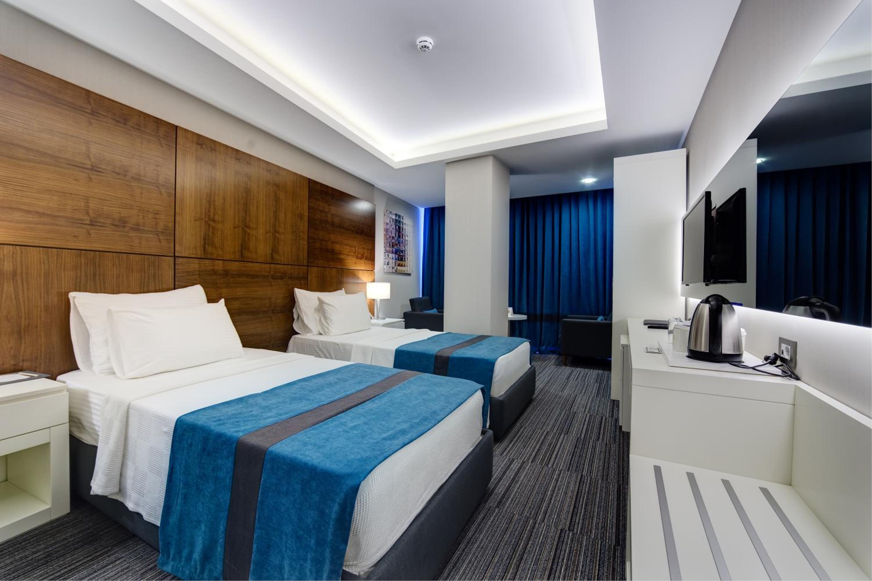 Standard Room photo 2