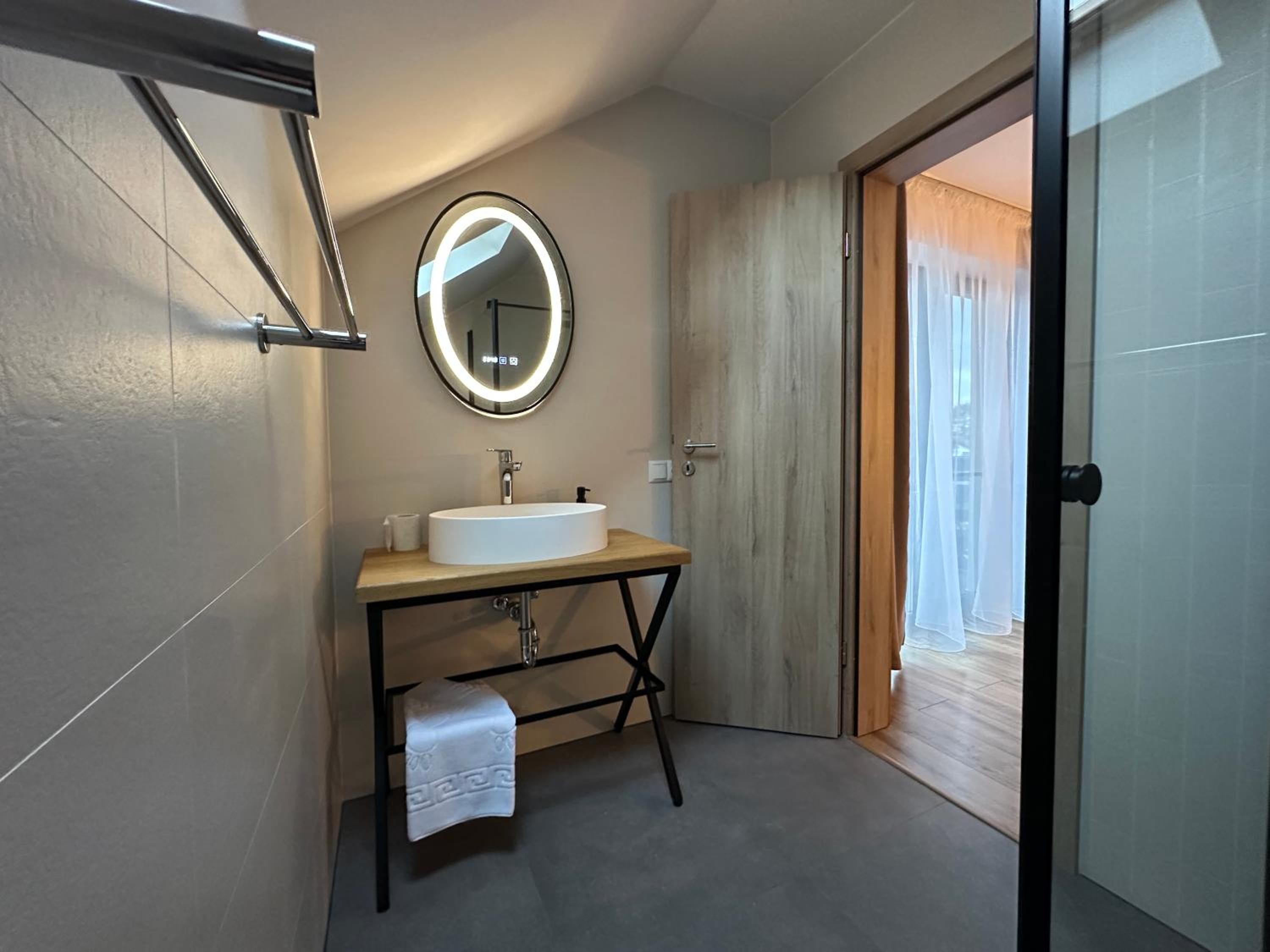 Twin Room with Balcony photo 3