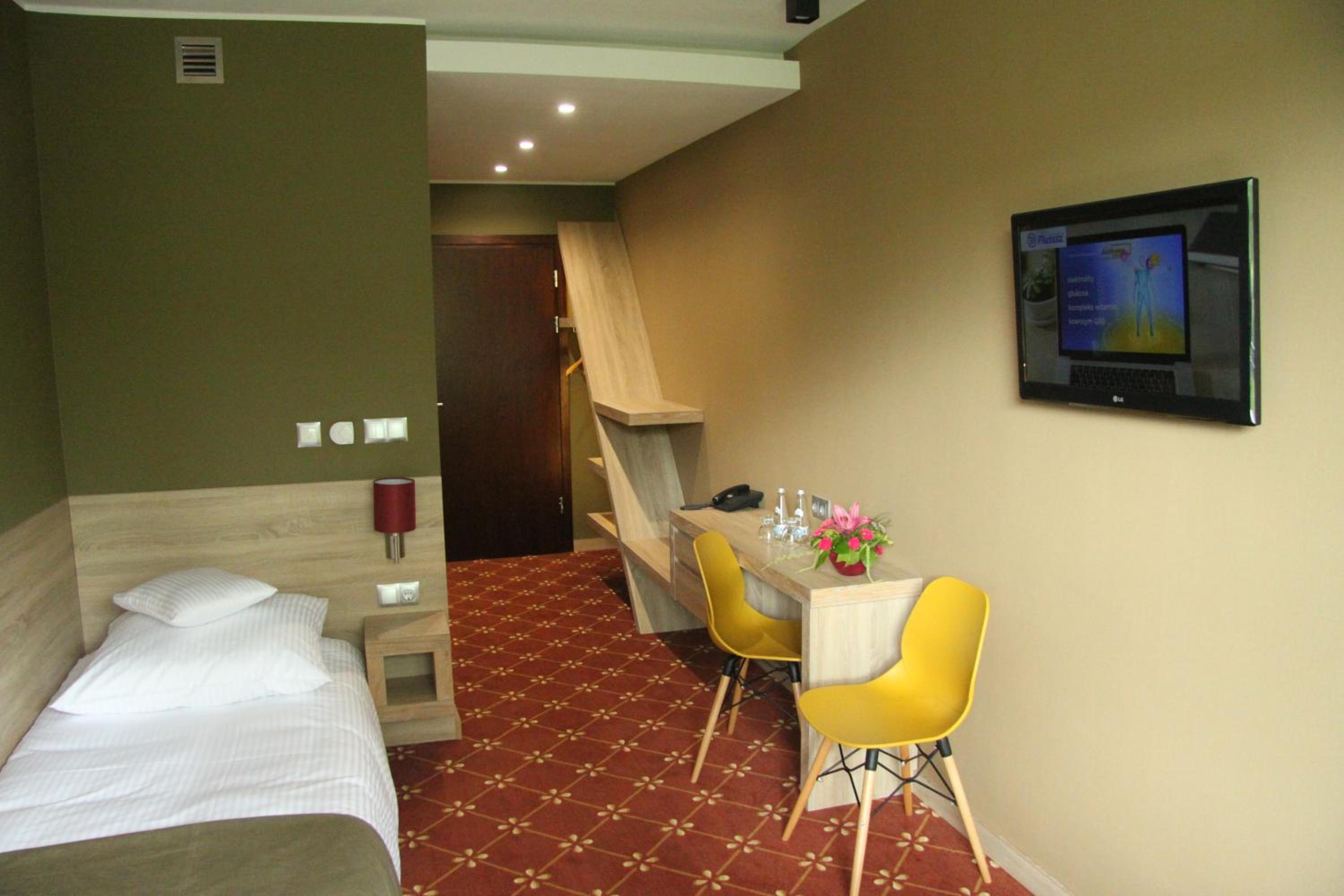 Deluxe Double or Twin Room with Balcony - Photo 24
