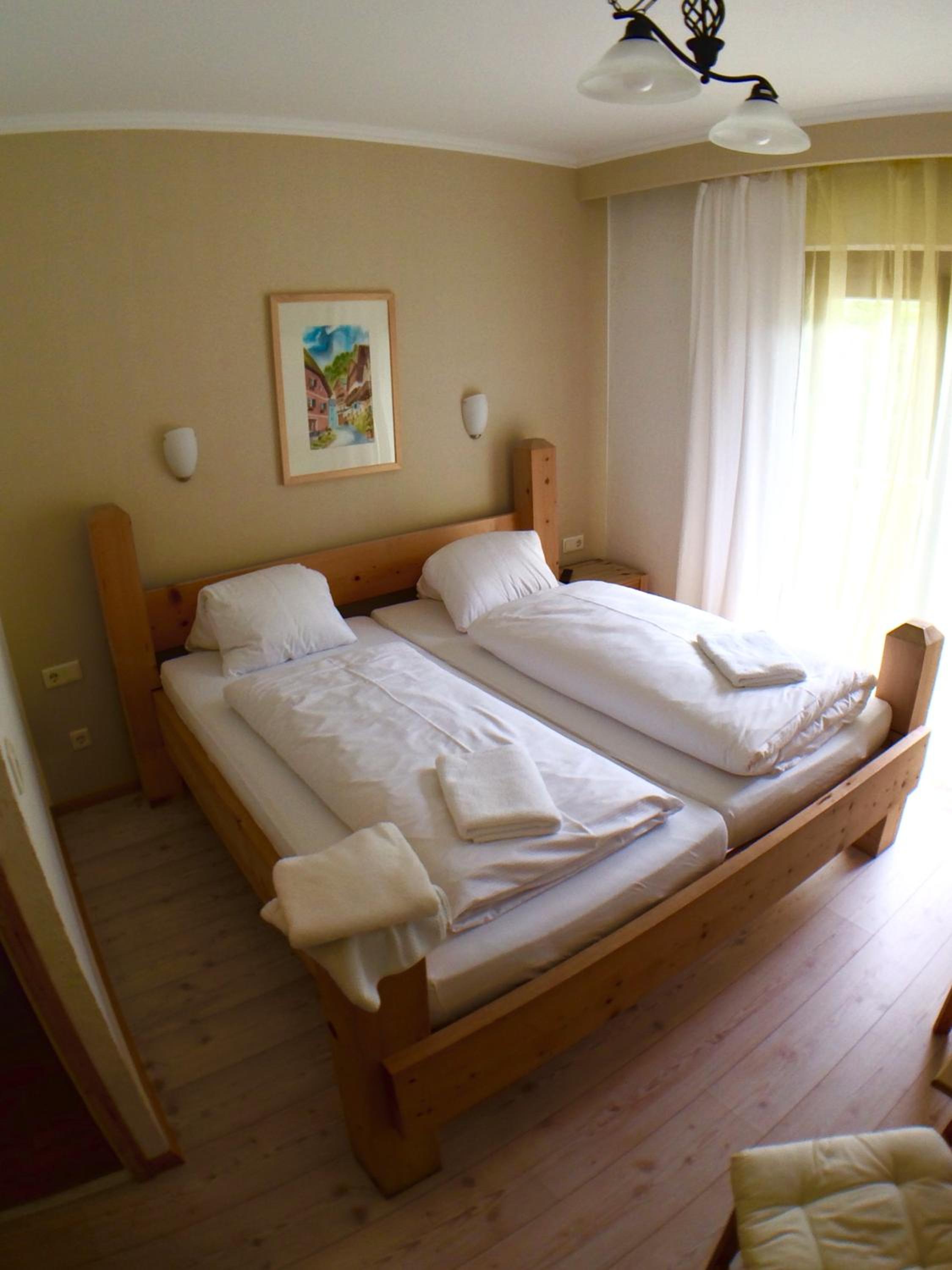 Small Double Room with Mountain View - Photo 1
