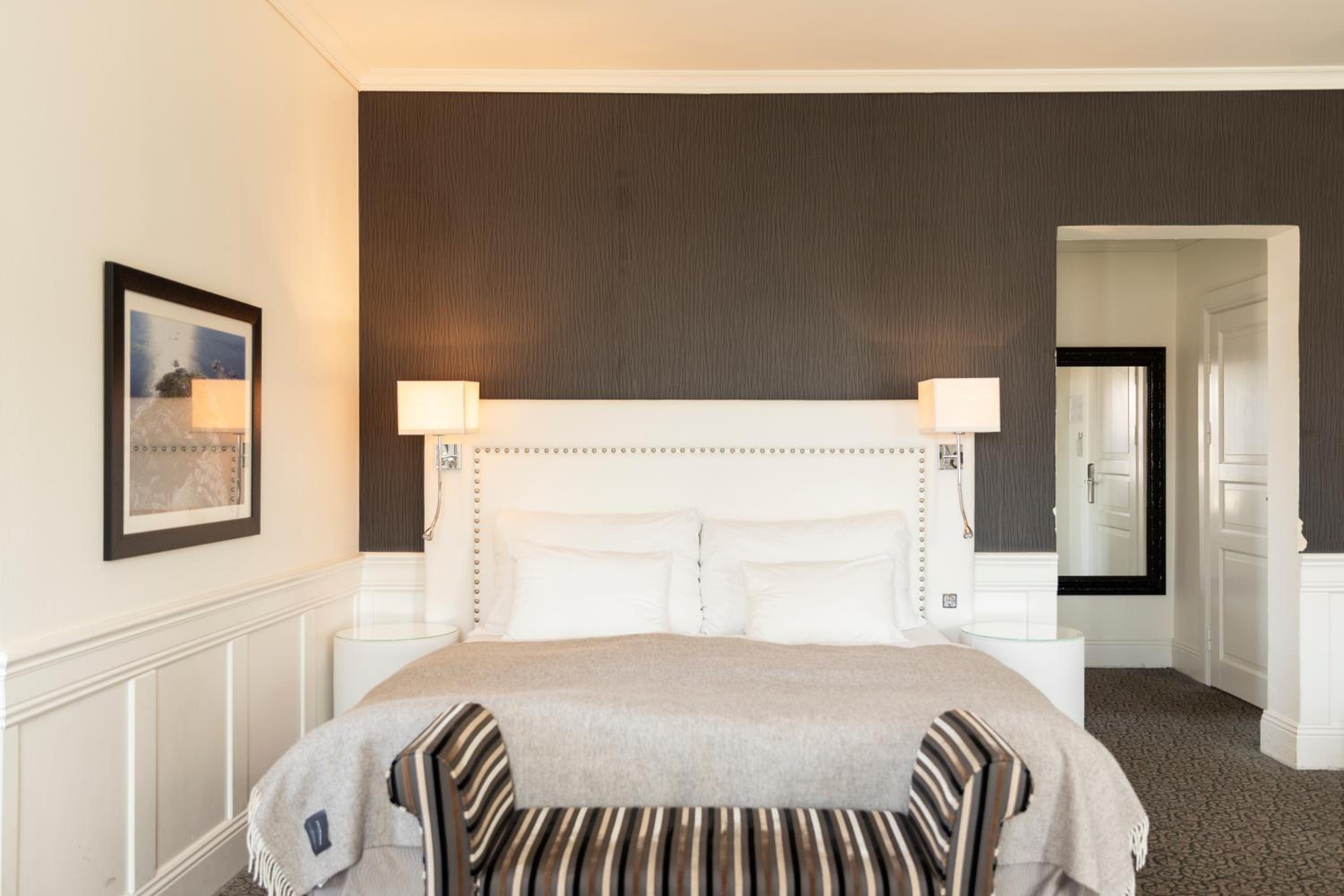 Deluxe Room - Photo 3