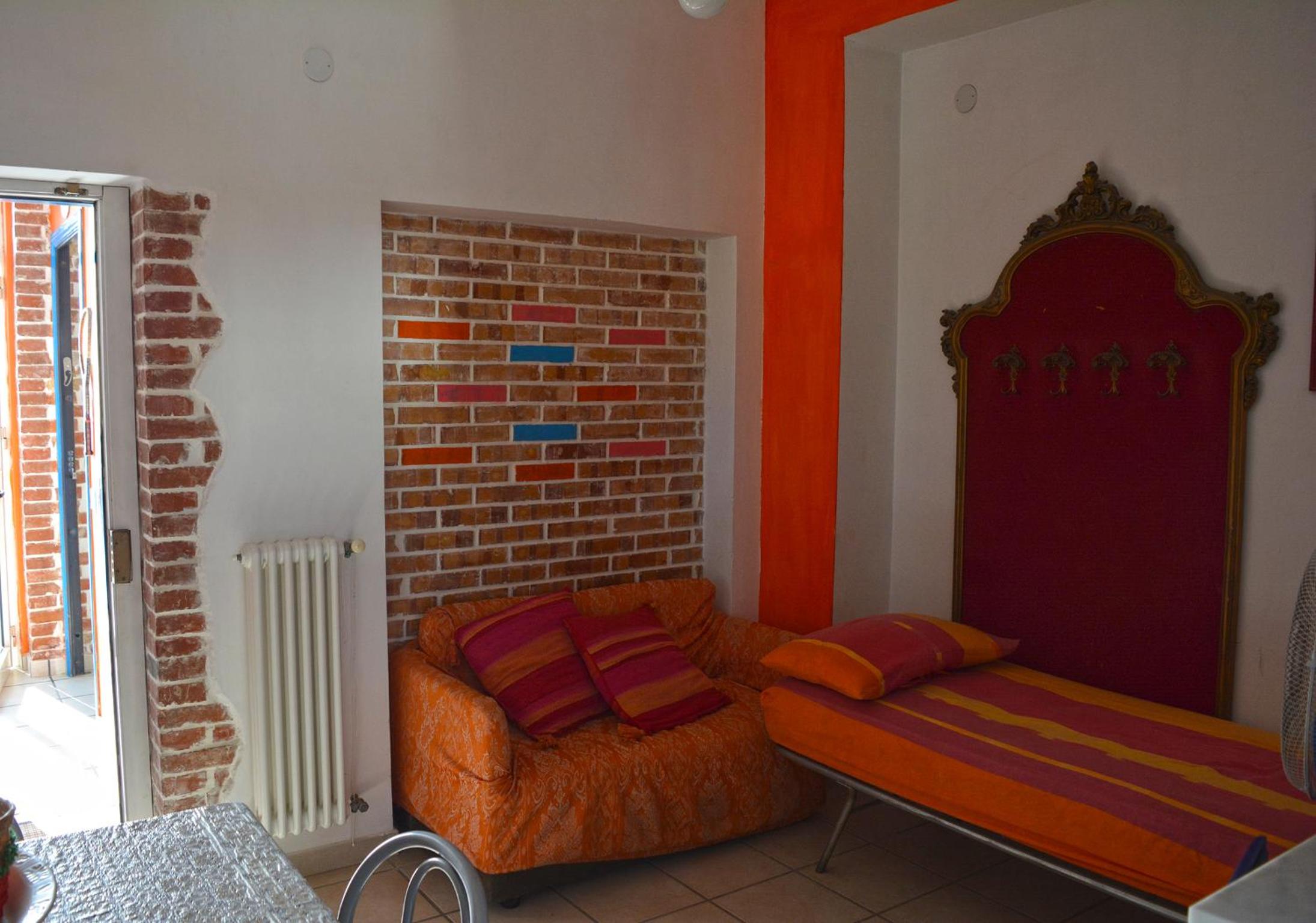 One-Bedroom Apartment (5 Adults) photo 2