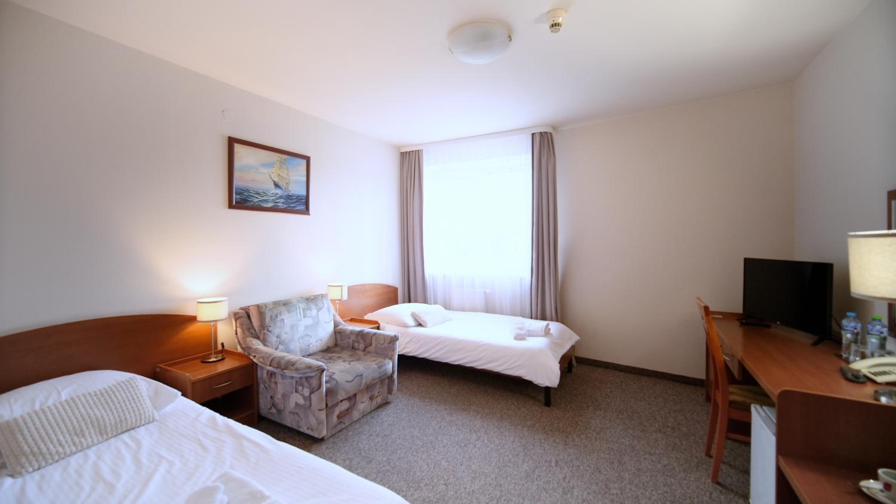 Large Double Room photo 2