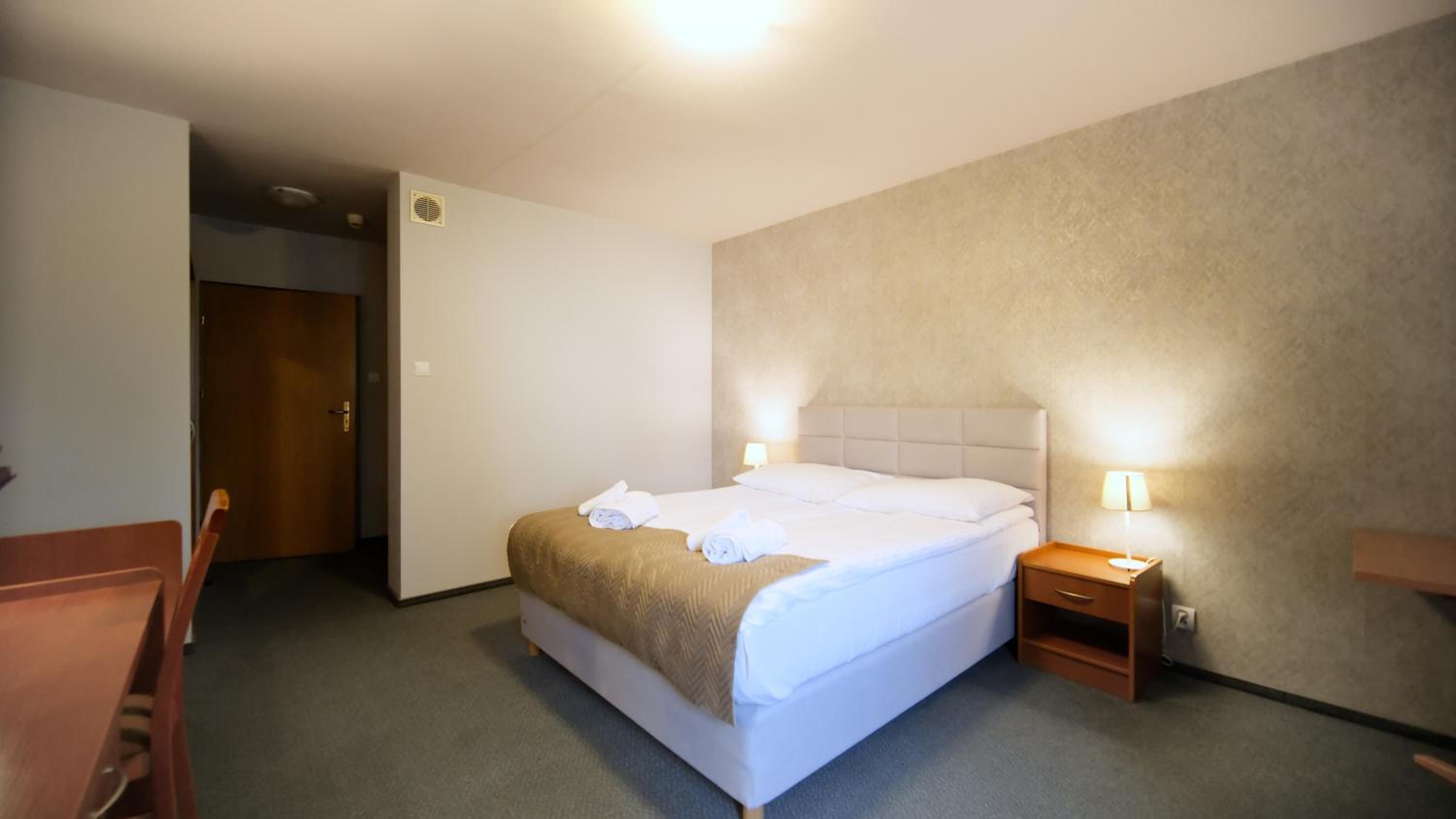 Large Double Room photo 2