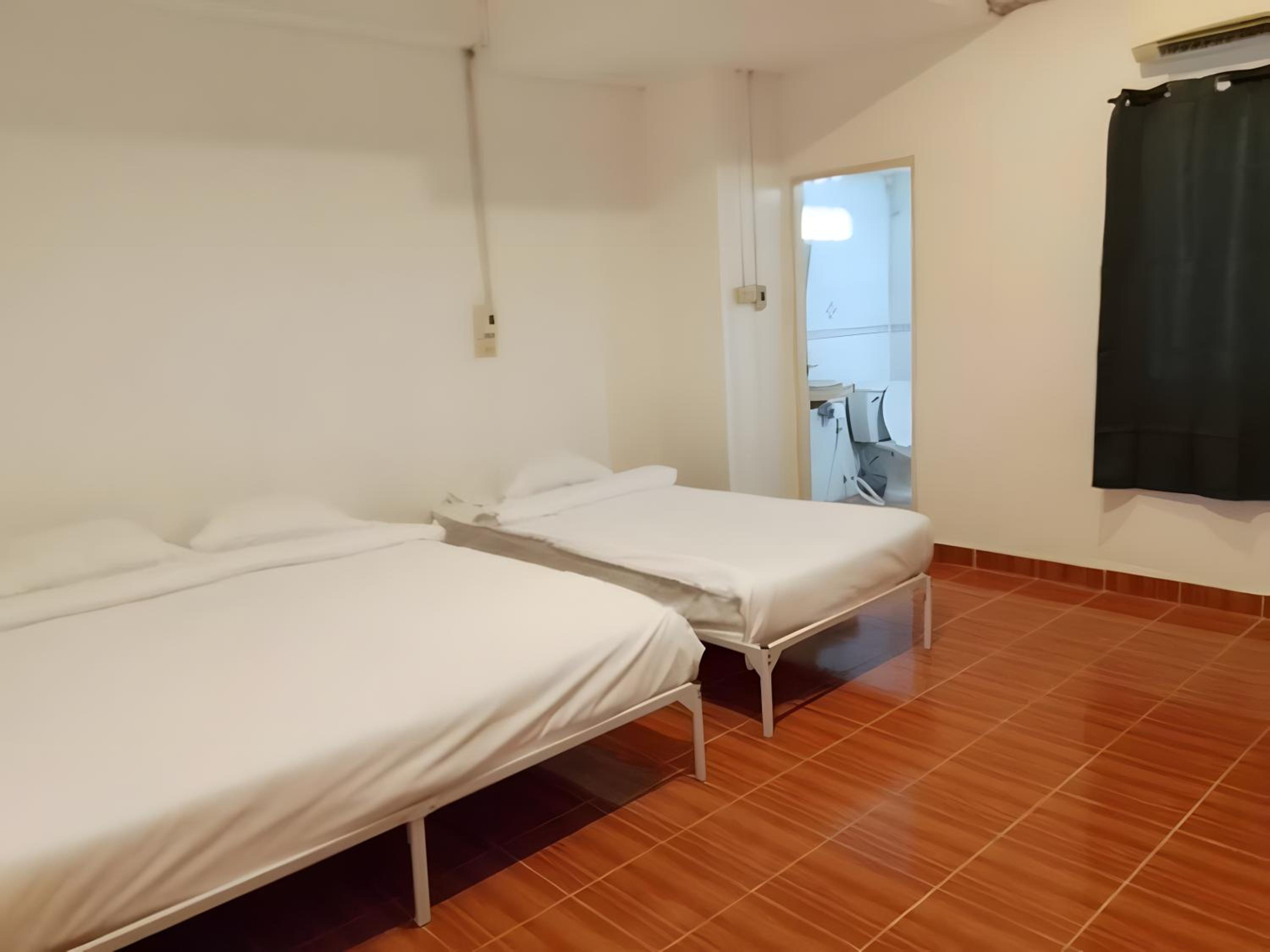 Classic Triple Room