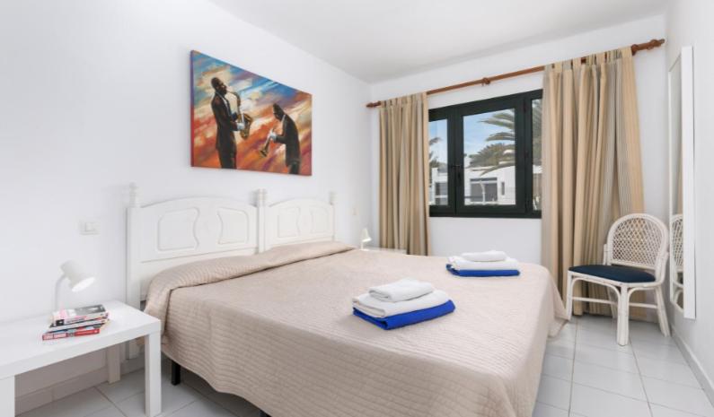Two-Bedroom Apartment with Sea View photo 3