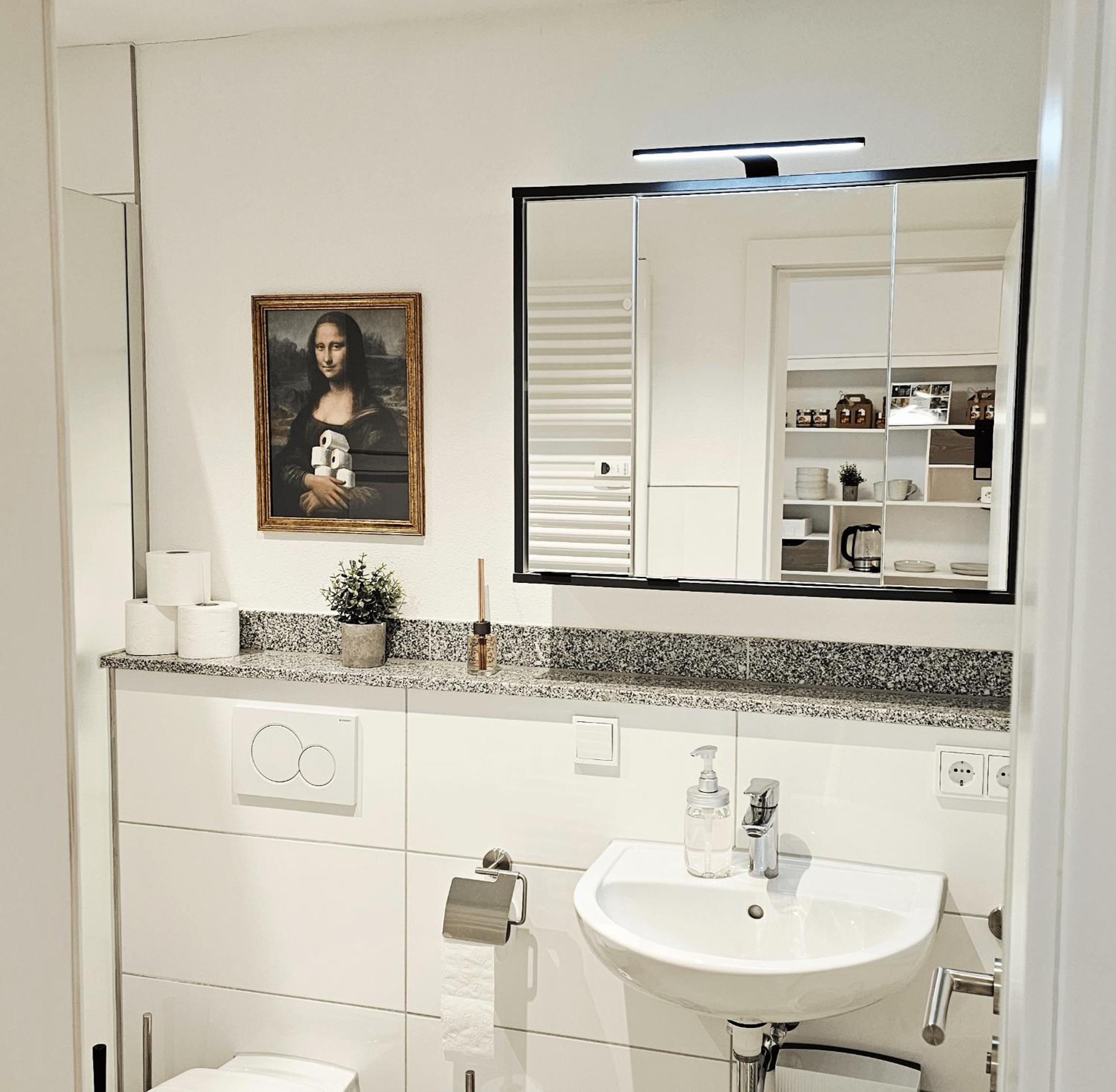 Studio Apartment photo 1