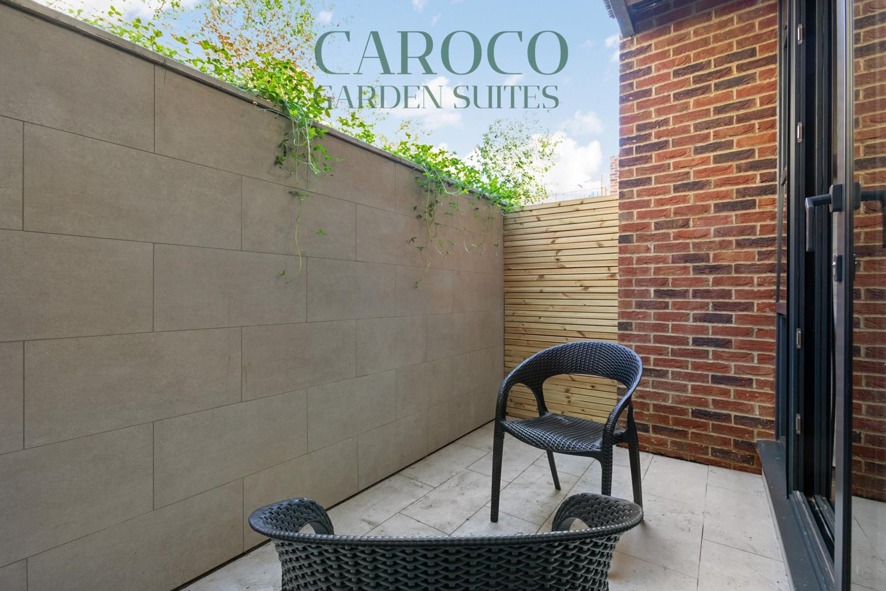 Twin Suites with Outdoor Space photo 3