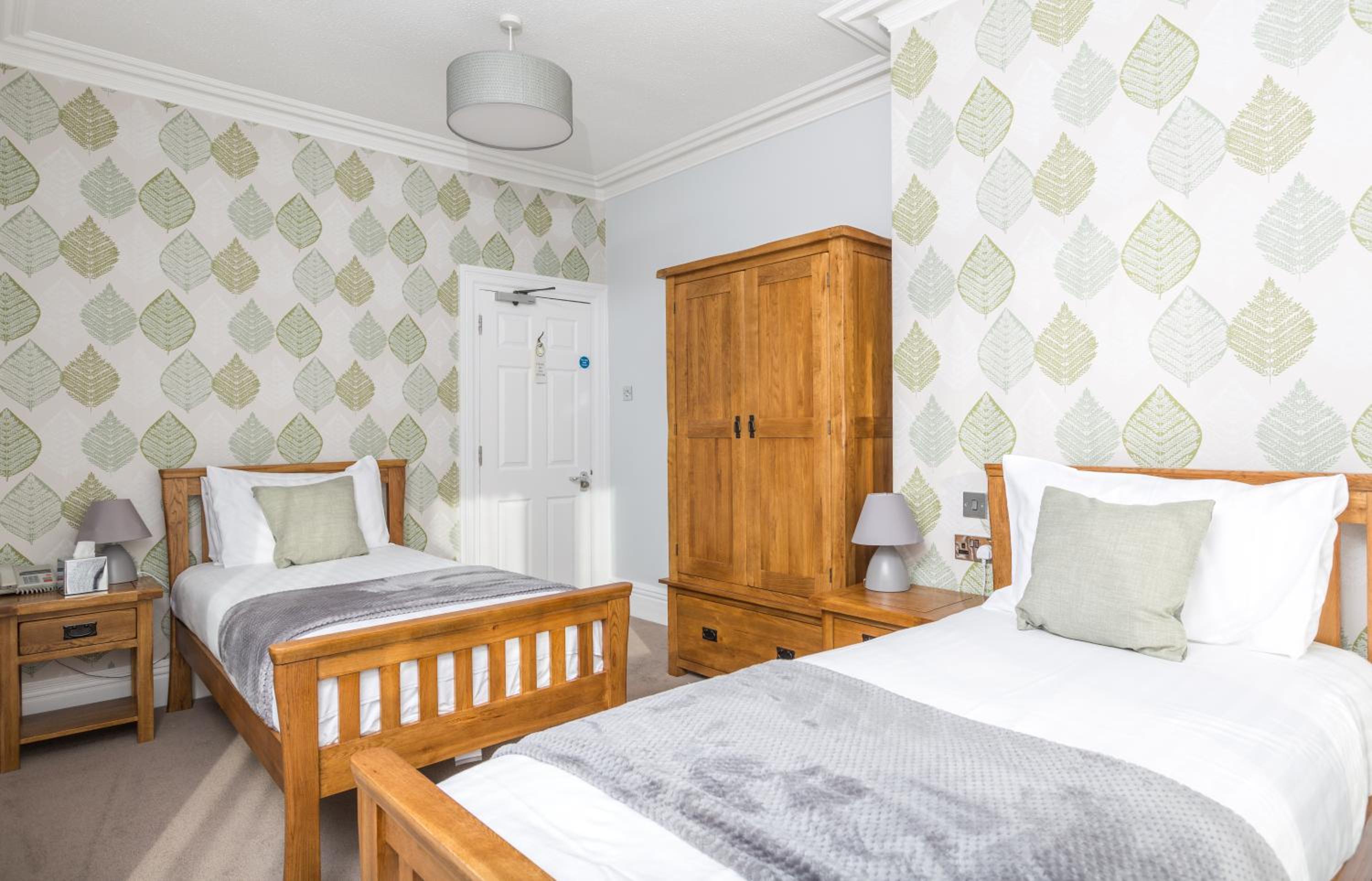 Superior Twin Room - Photo 1
