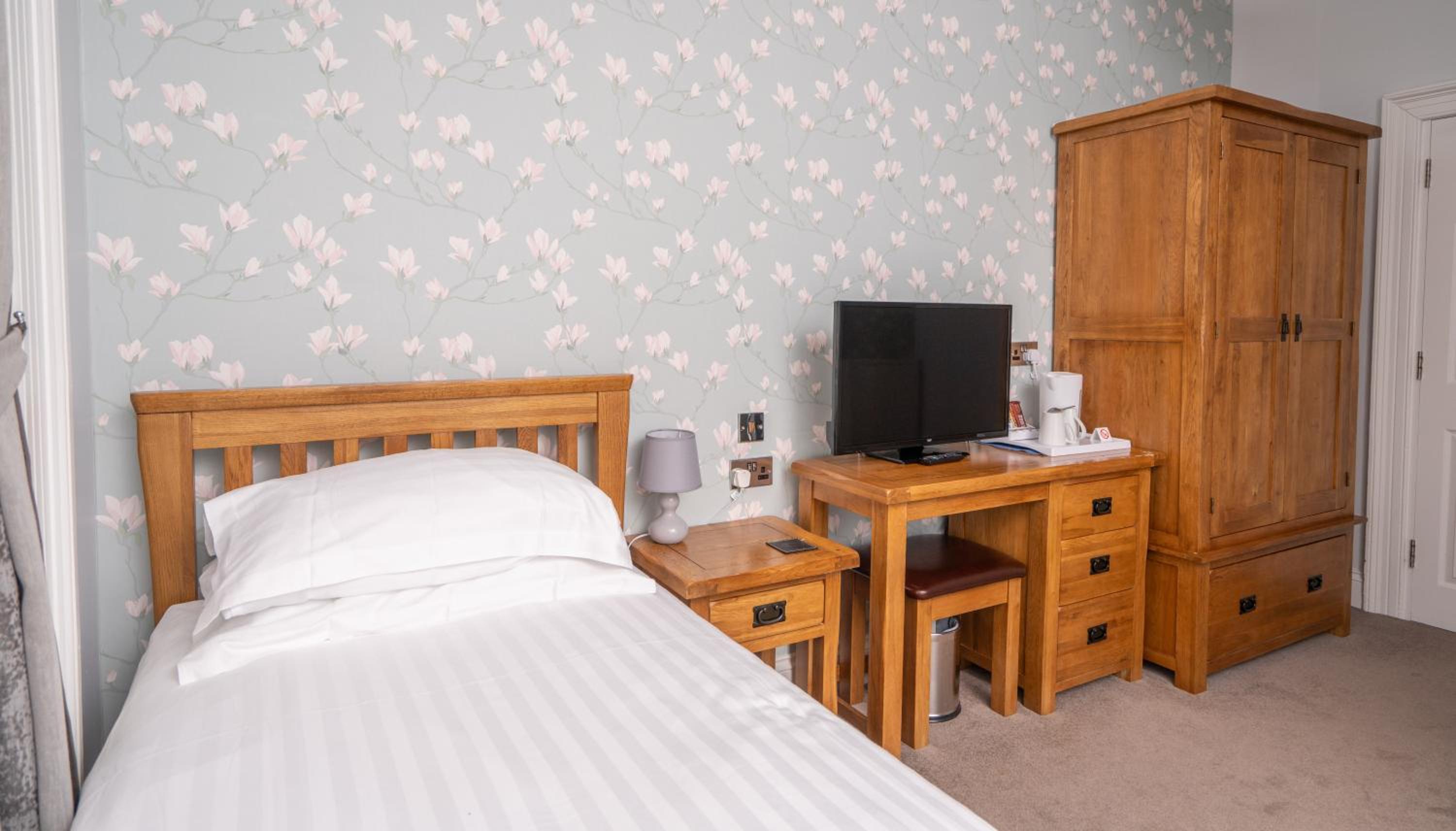 Superior Twin Room - Photo 2