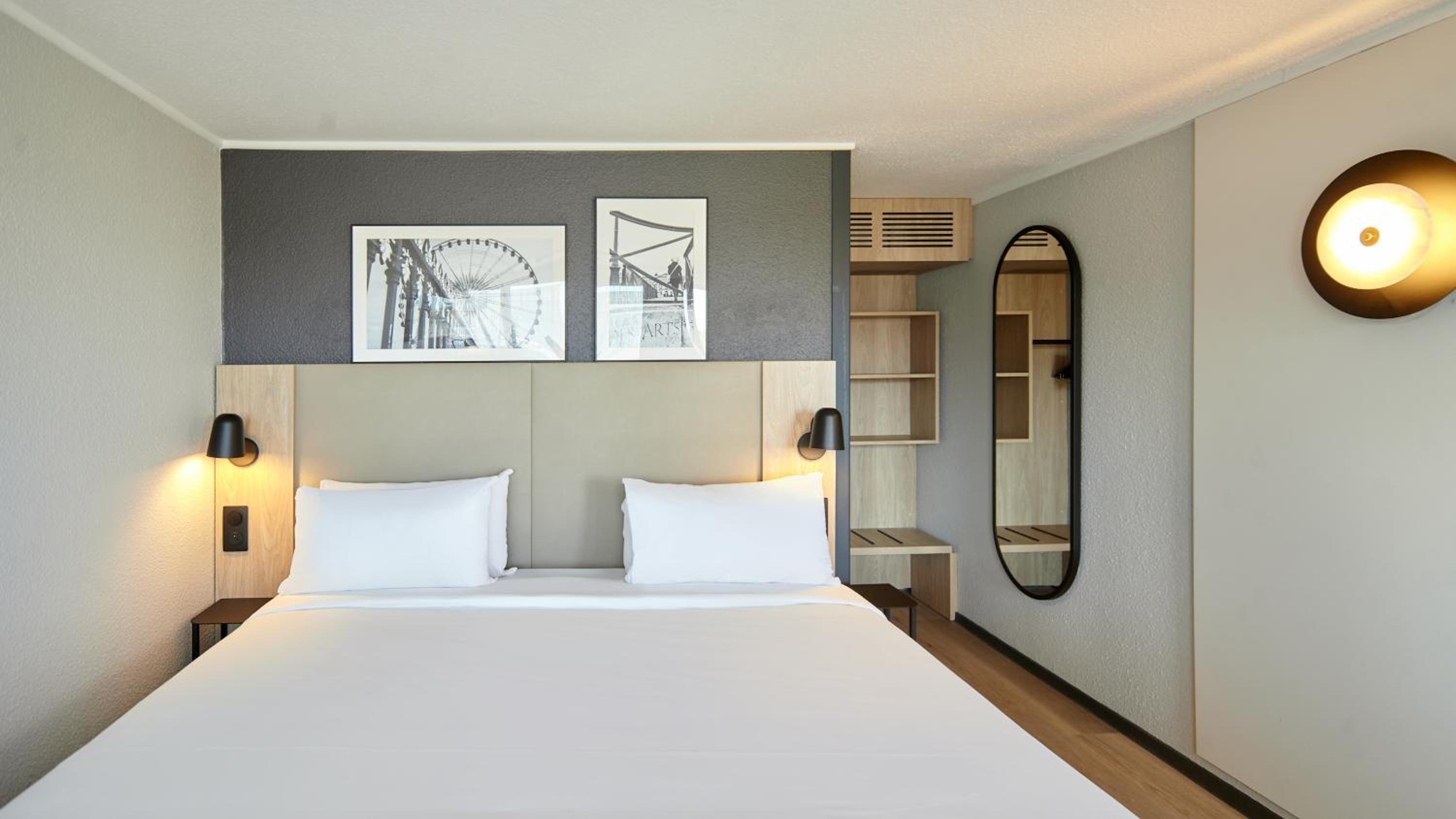 Superior Room - 1 King Bed - Photo 7