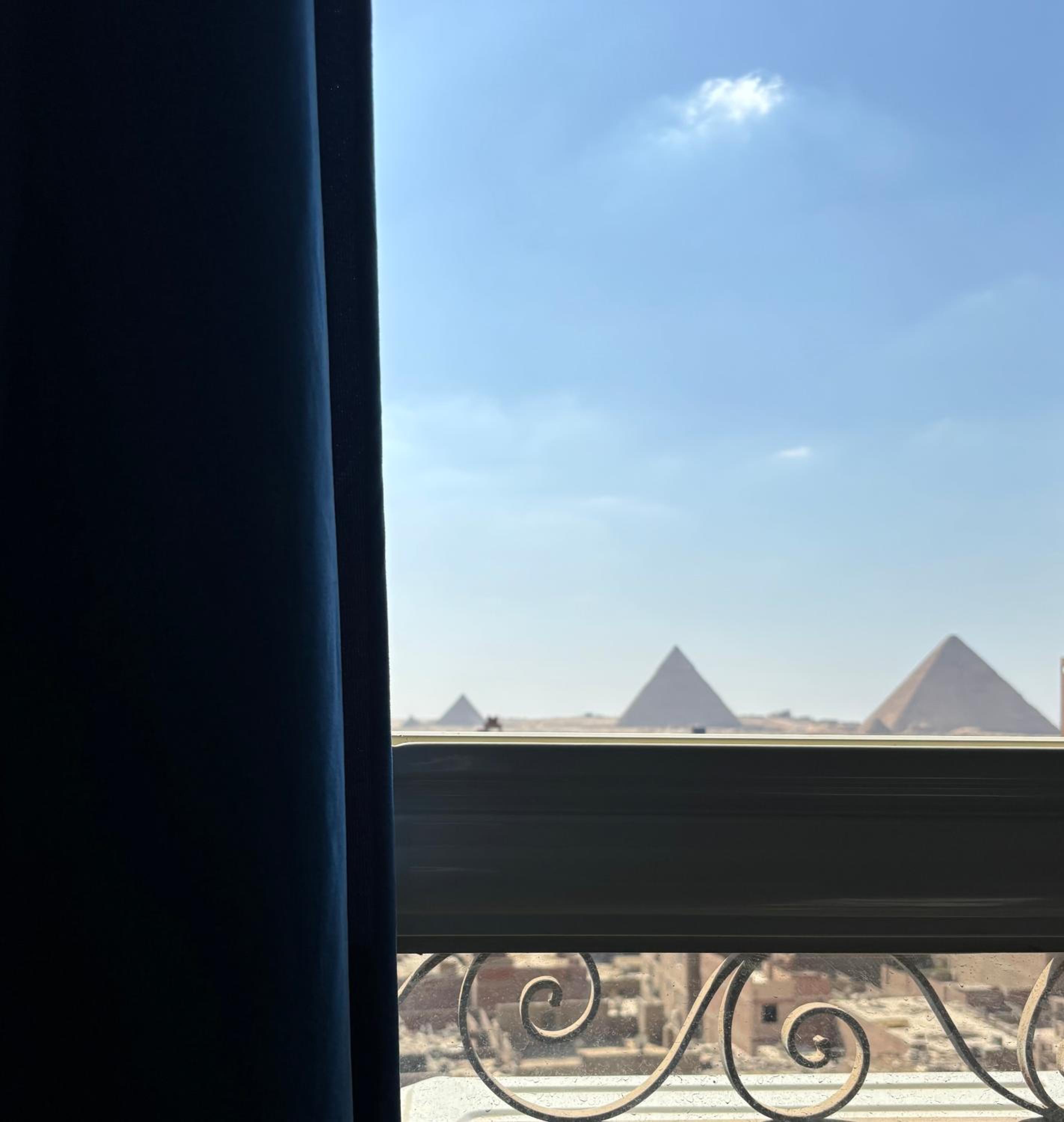 Private Double Room Pyramids View photo 3