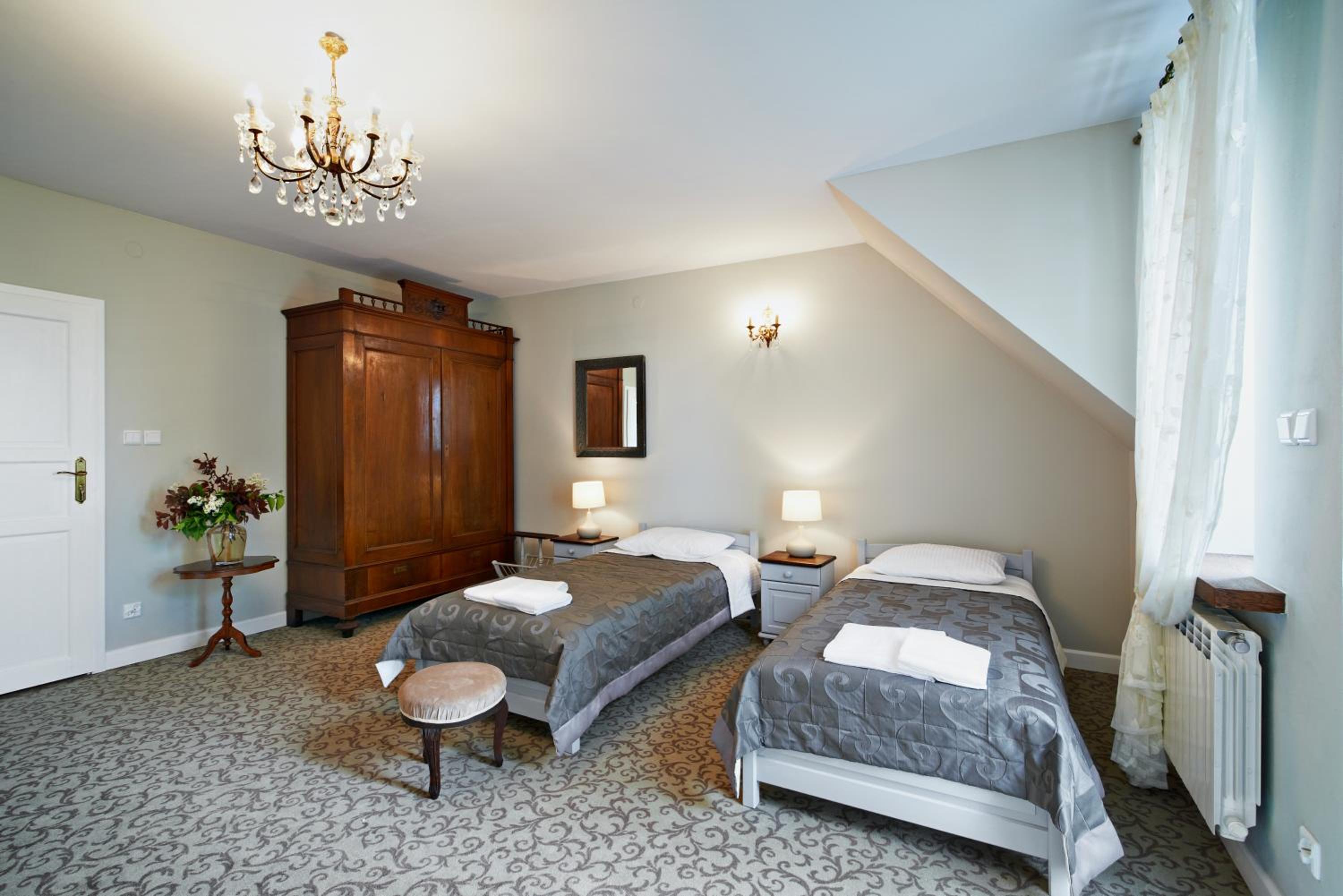 Deluxe Family Room - Photo 5