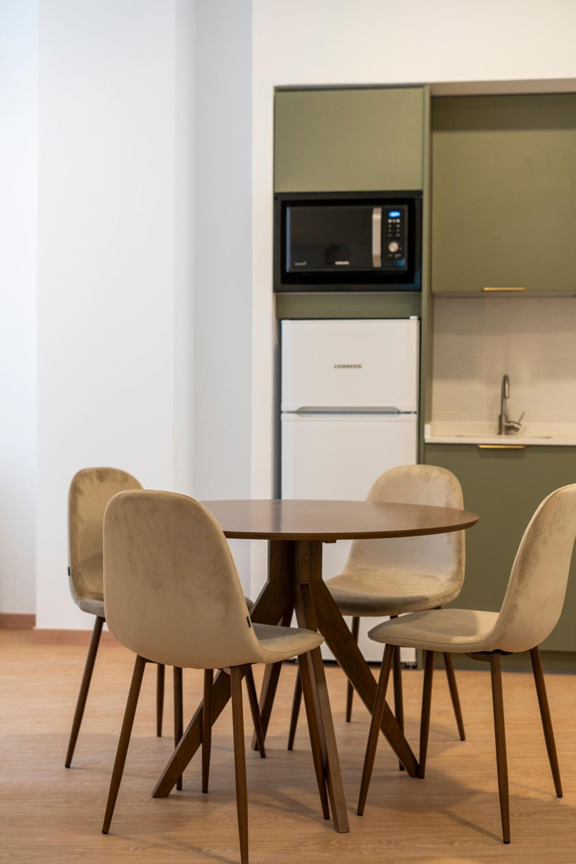 One-Bedroom Standard Apartment