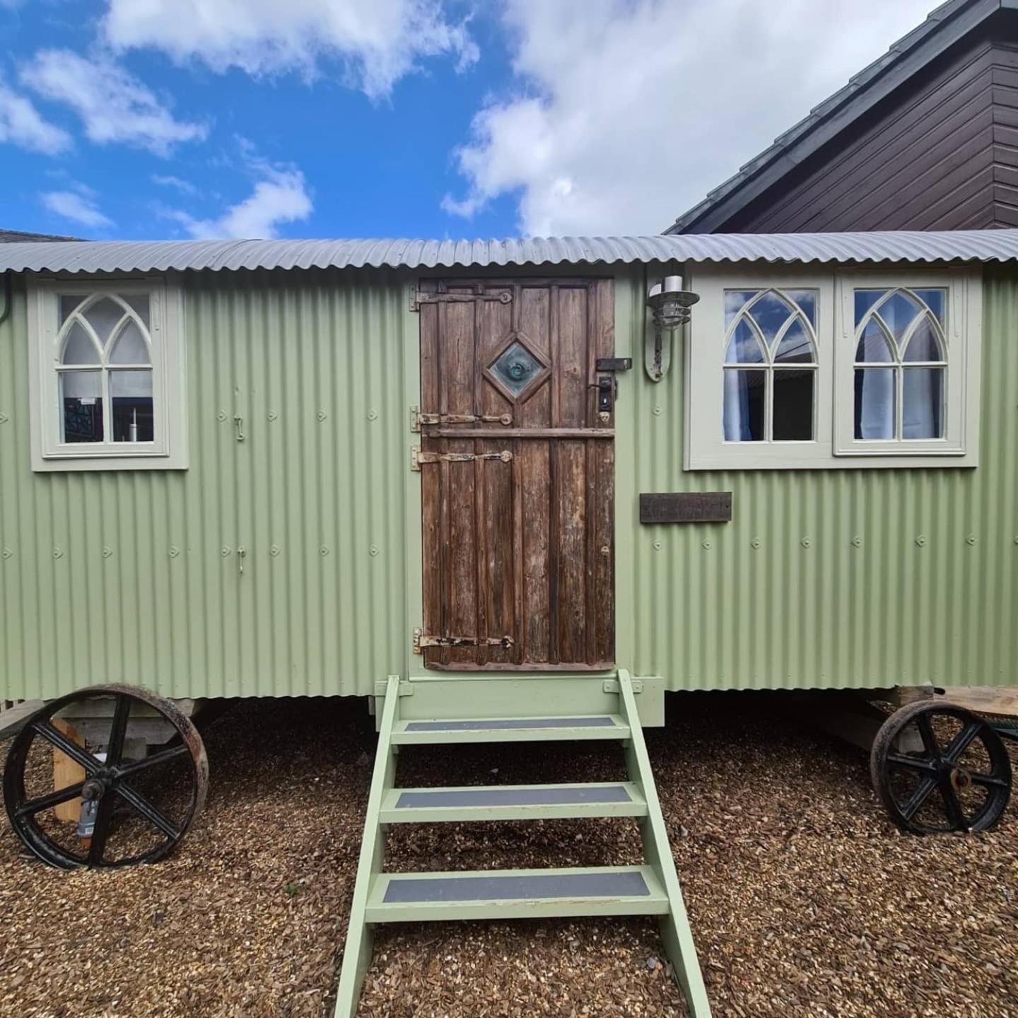 Shepherds Hut Double Ensuite