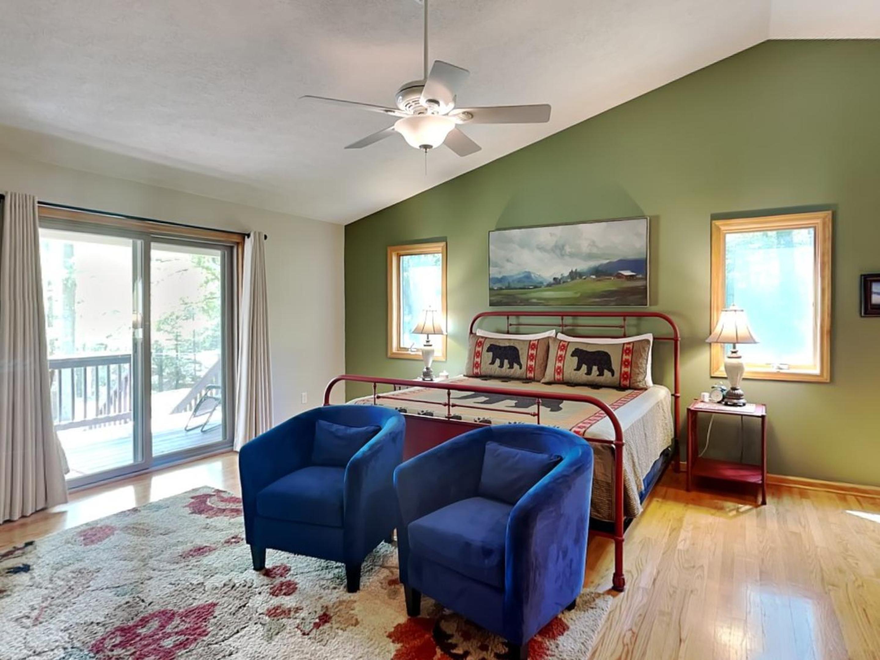 Four-Bedroom House photo 1