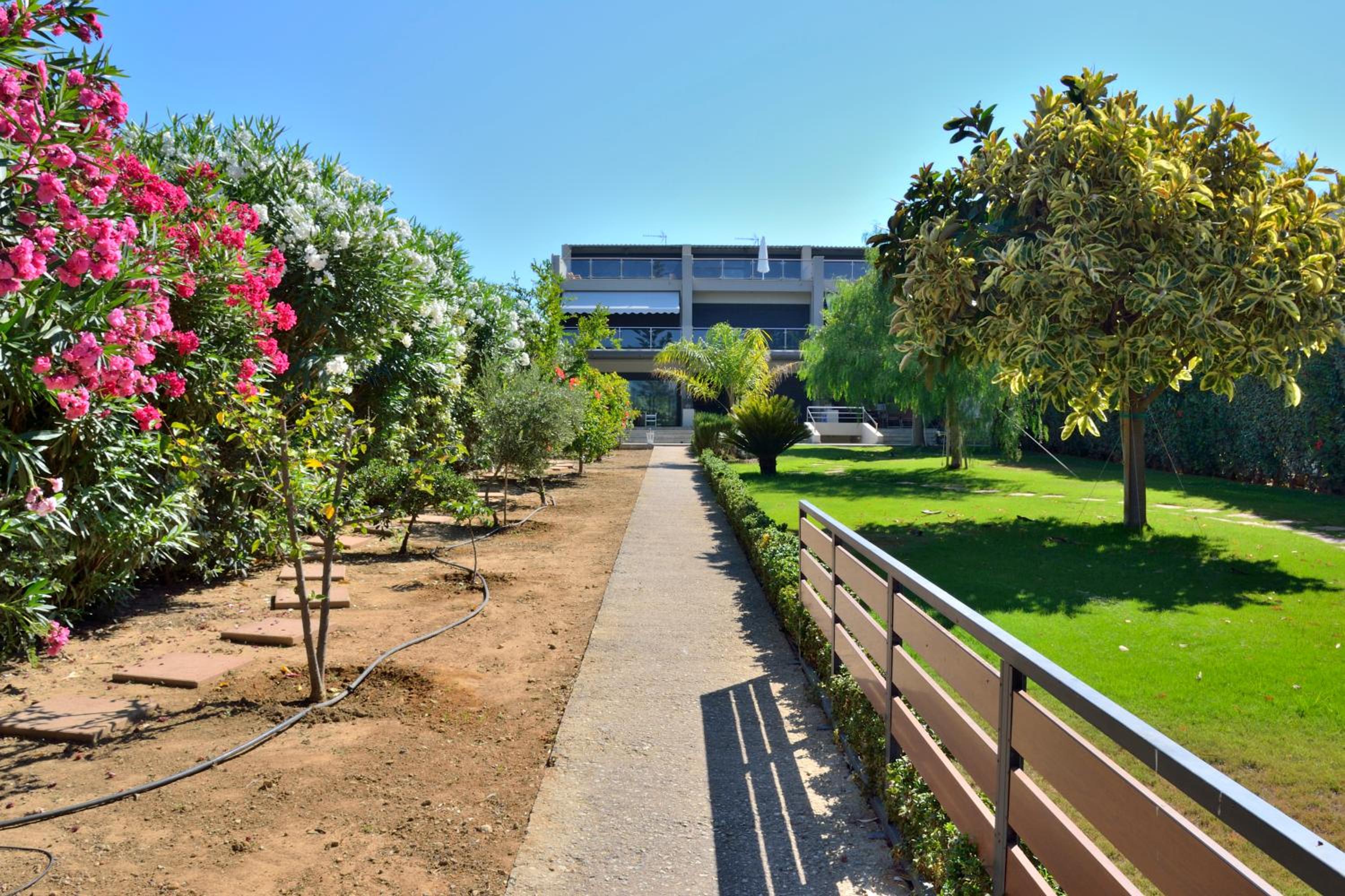 Villa - Beach Front photo 1